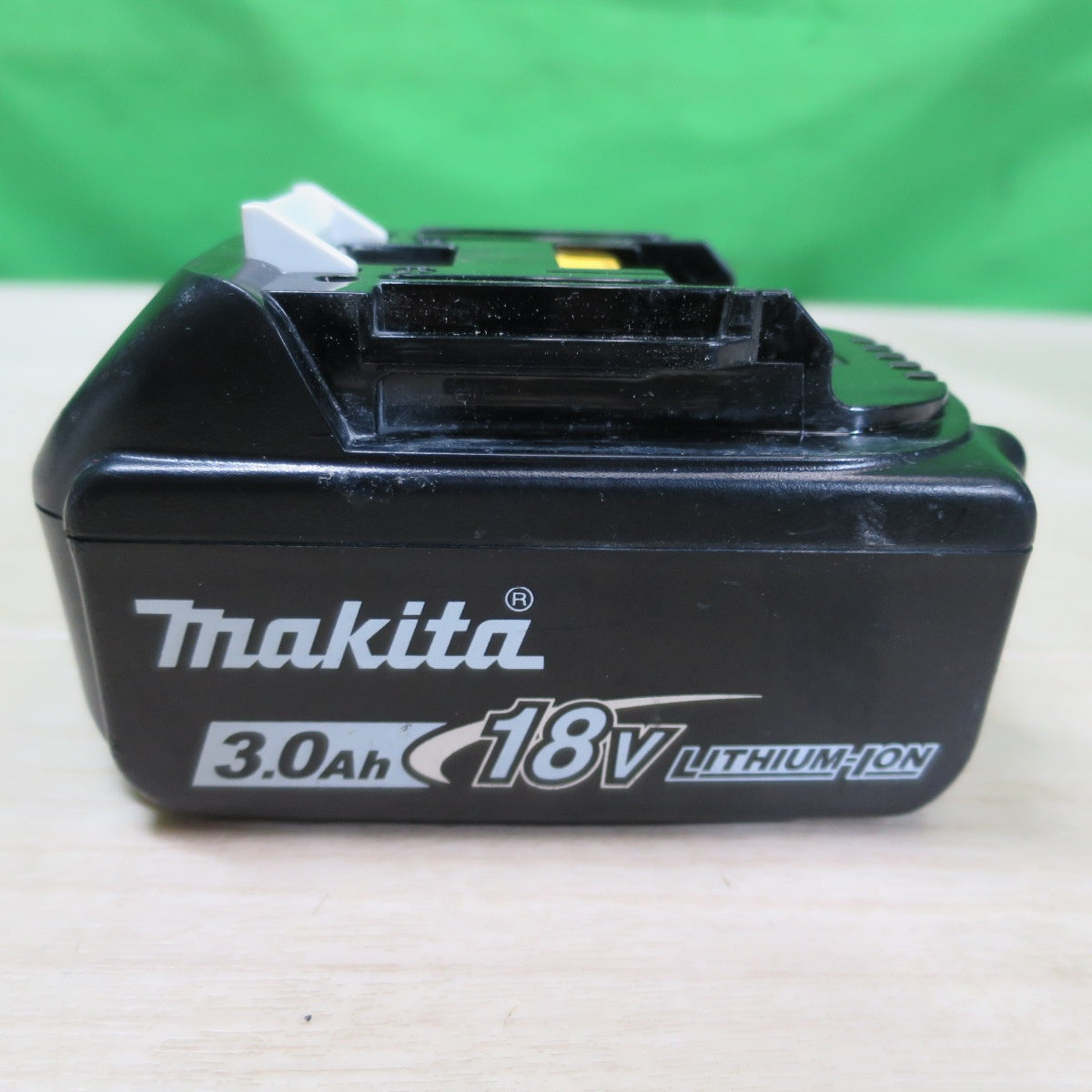 [送料無料] ☆マキタ 充電式 インパクト ドライバ 16V TD149D 電動 工具 DIY コードレス Makita☆
