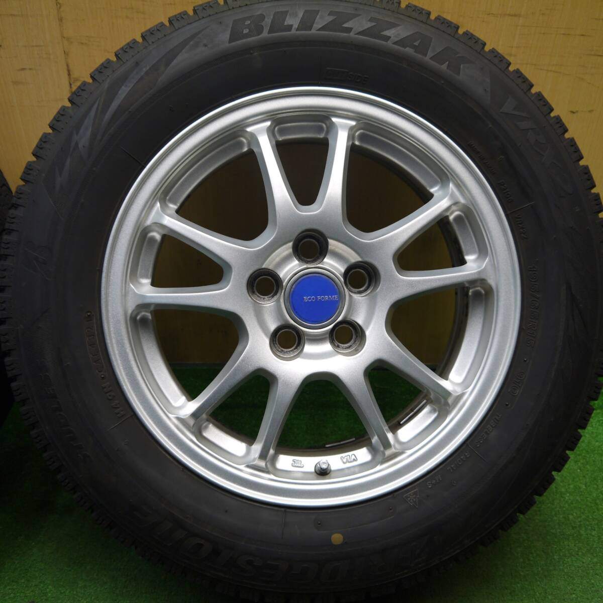 バリ溝！21年！キレイ！9分★プリウス 等 195/65R15 スタッドレス ブリヂストン ブリザック VRX2 ECO FORME エコフォルム 15インチ PCD100/5H★5031703Hス