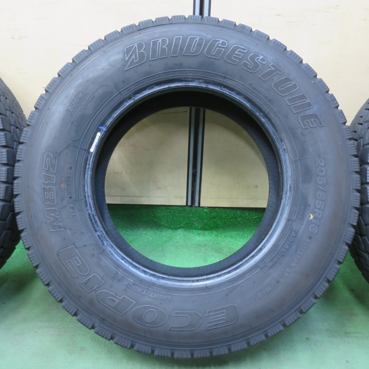 バリ溝！25年！8.5分！6本★トラック タイヤ 205/85R16 117/115N ブリヂストン エコピア M812 ミックス オールシーズン 16インチ★5102311イスタ