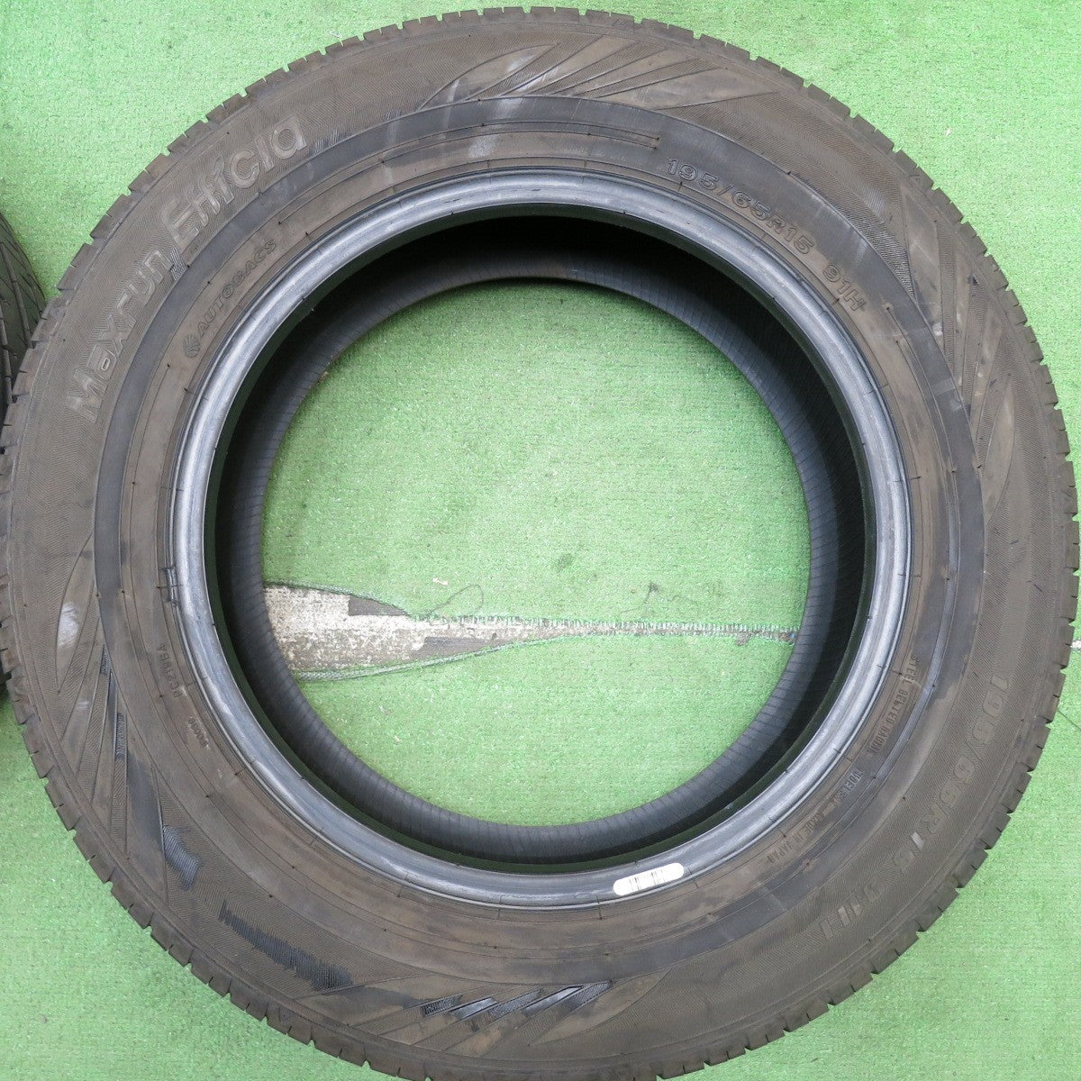 バリ溝！23年！9分★195/65R15 オートバックス Maxrun Efficia マックスラン エフィシア タイヤ 15インチ プリウス セレナ ウィッシュ 等★5071709HAノタ