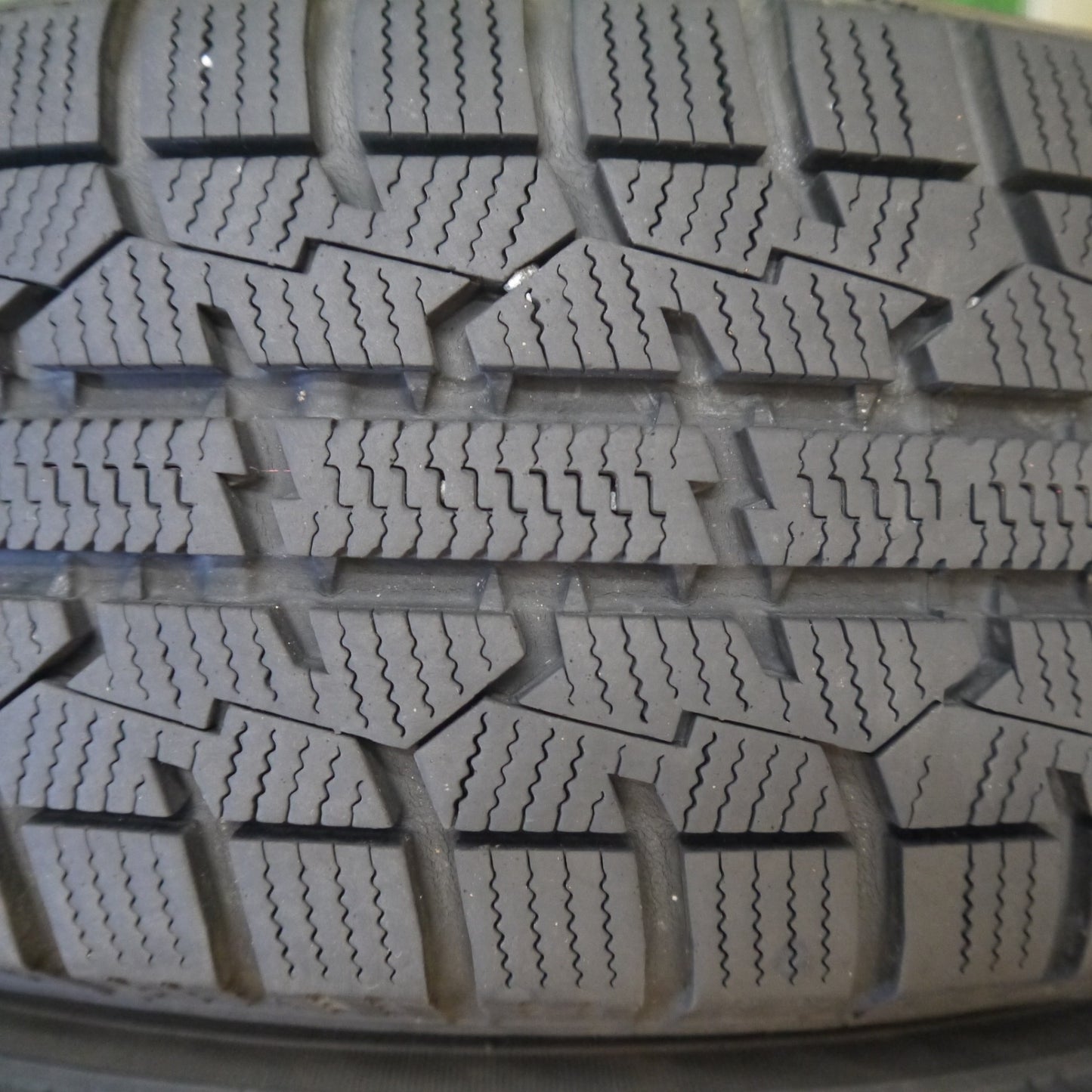 バリ溝！キレイ！8.5分★スタッドレス 165/70R14 トーヨー オブザーブ ガリット GIZ ravrion LUMIERE ラブリオン 14インチ PCD100/4H★6060102Hス