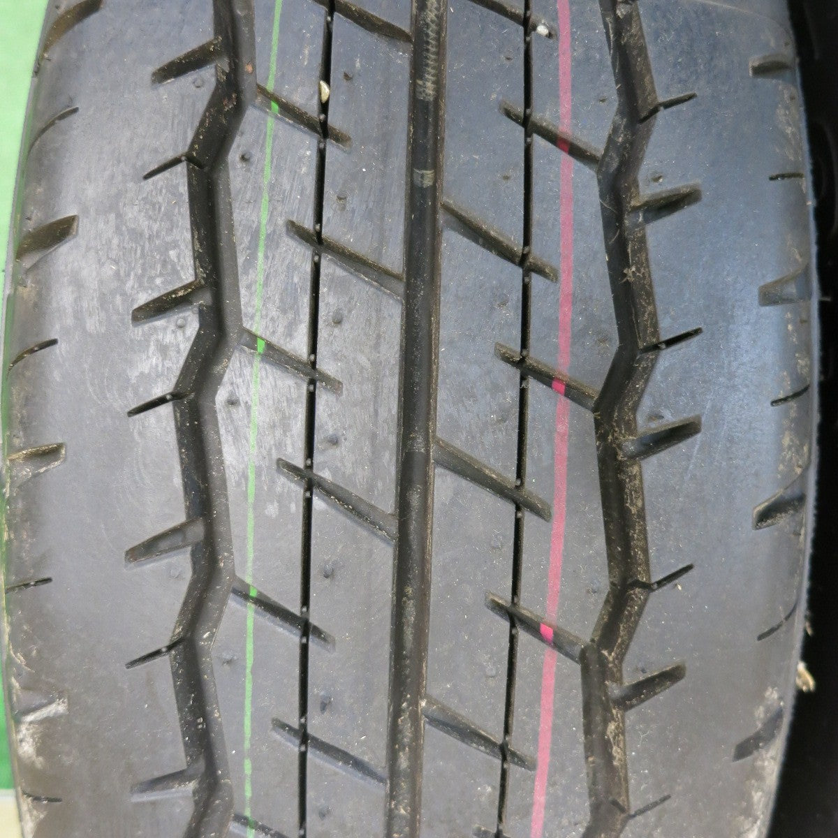 新車外し！25年★トヨタ 200系 ハイエース 純正 スチール 195/80R15 107/105S ダンロップ SP175N 15インチ PCD139.7/6H★6041203HAノ