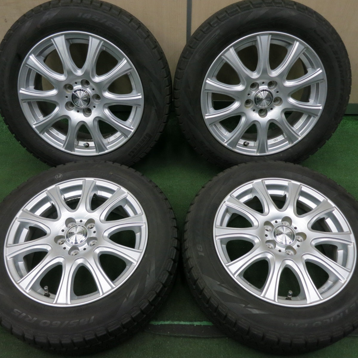 *送料無料* バリ溝！8.5分★スタッドレス 185/60R15 ピレリ アイスアシンメトリコ プラス LAUFBAHN 15インチ PCD100/5H★4050302NJス