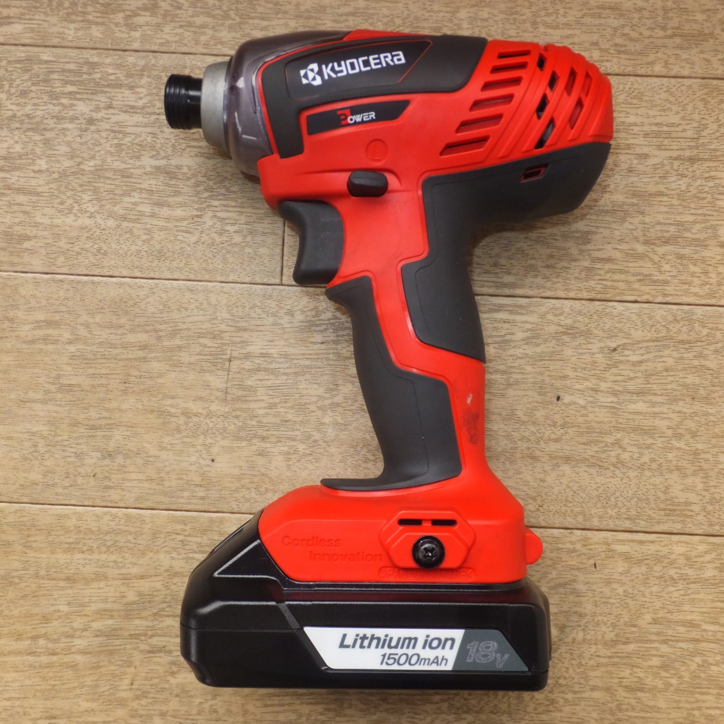 [送料無料] 美品★京セラ KYOCERA 充電式インパクトドライバー BID-1805 18V DC セット★