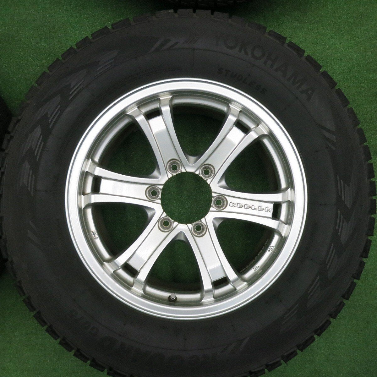 キレイ★スタッドレス KEELER 265/65R17 ヨコハマ アイスガード G075 キーラー 17インチ PCD139.7/6H★4112508TNス