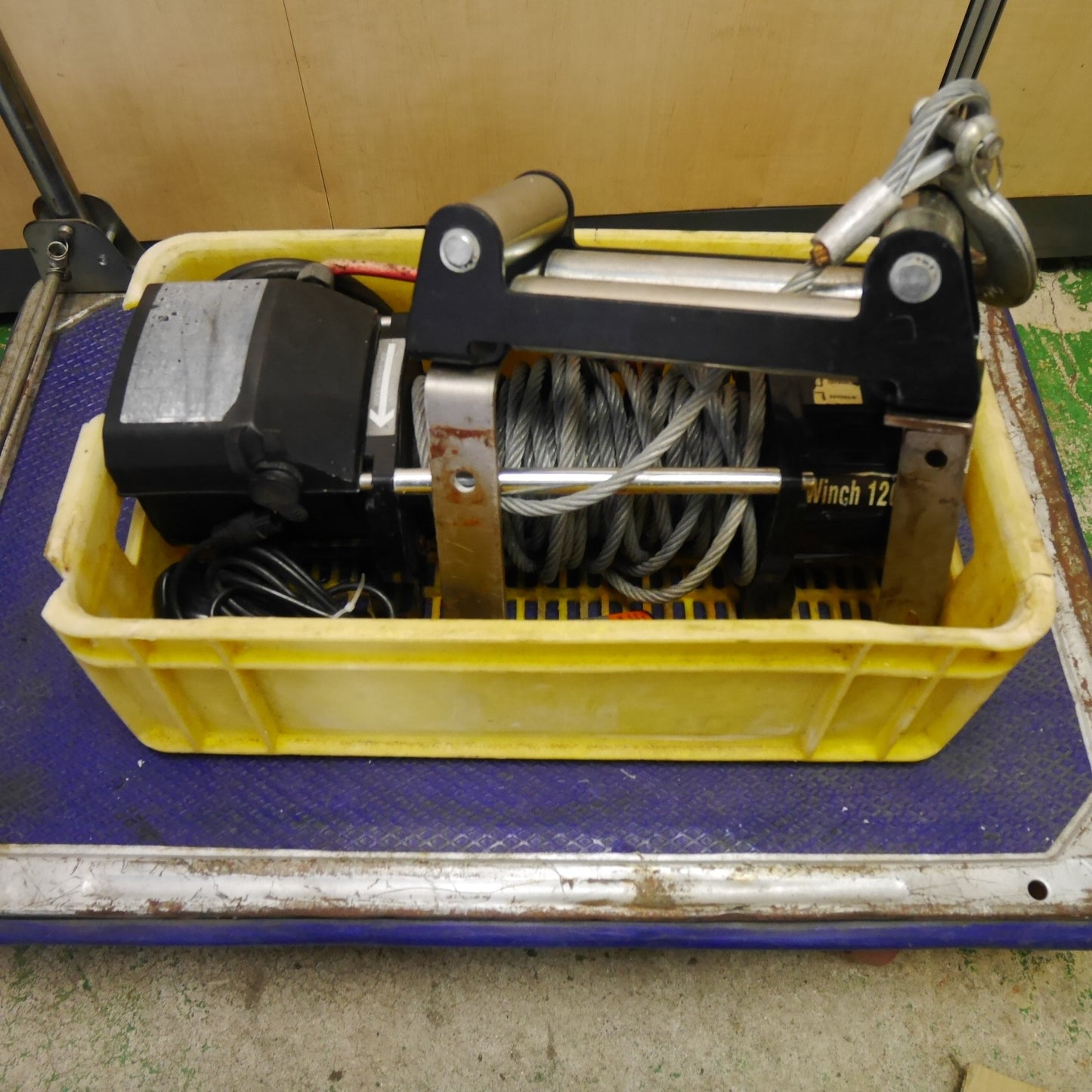 [送料無料] リモコン2点付き☆電動 ウィンチ Winch 12000lb ウインチ ホイスト 牽引 けん引 工具 メーカー 型式 不明☆