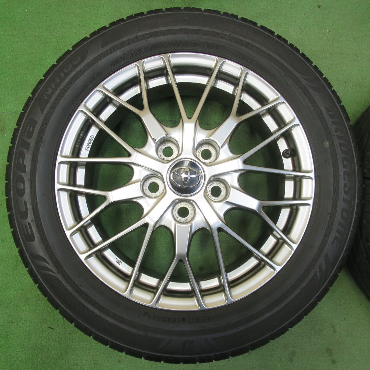 バリ溝！21年！キレイ！9.5分★トヨタ 80系 ノア ヴォクシー 純正 BBS 205/55R16 ブリヂストン エコピア NH100 16インチ PCD114.3/5H★5070308イノ