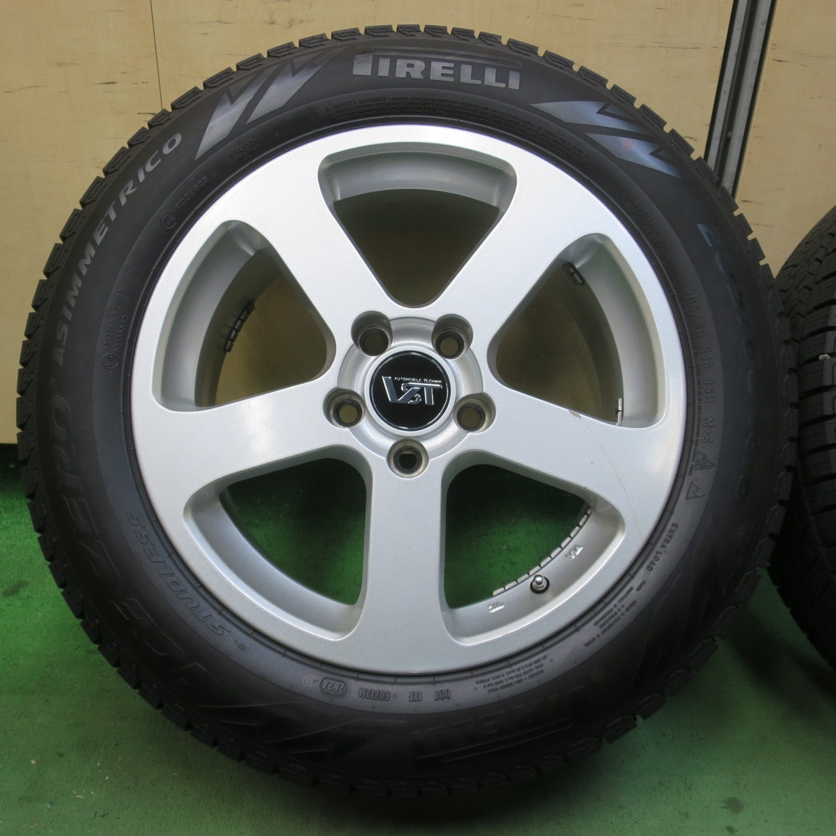 バリ溝！24年！ほぼ10分★ボルボ 等 VST RS 205/60R16 スタッドレス ピレリ アイスゼロ アシンメトリコ 社外 アルミ 16インチ PCD108/5H★6012702イス