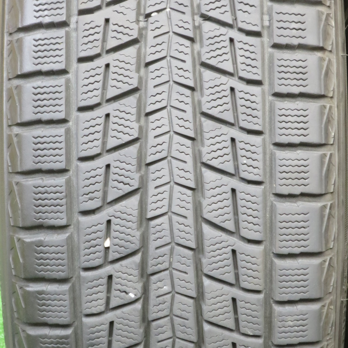 バリ溝！キレイ！9.5分★スタッドレス 225/55R18 ダンロップ ウインターマックス SJ8 Mistiere ミスティーレ 18インチ PCD114.3/5H★5061301TTス