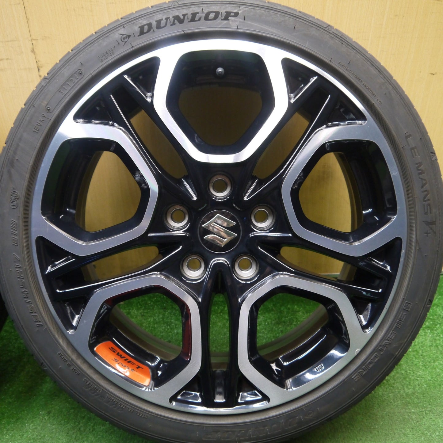 キレイ！24年！取付プレート付★スズキ ZC33S スイフト スポーツ 純正 195/45R17 ダンロップ LE MANS V+ 17インチ PCD114.3/5H★6030205Hノ
