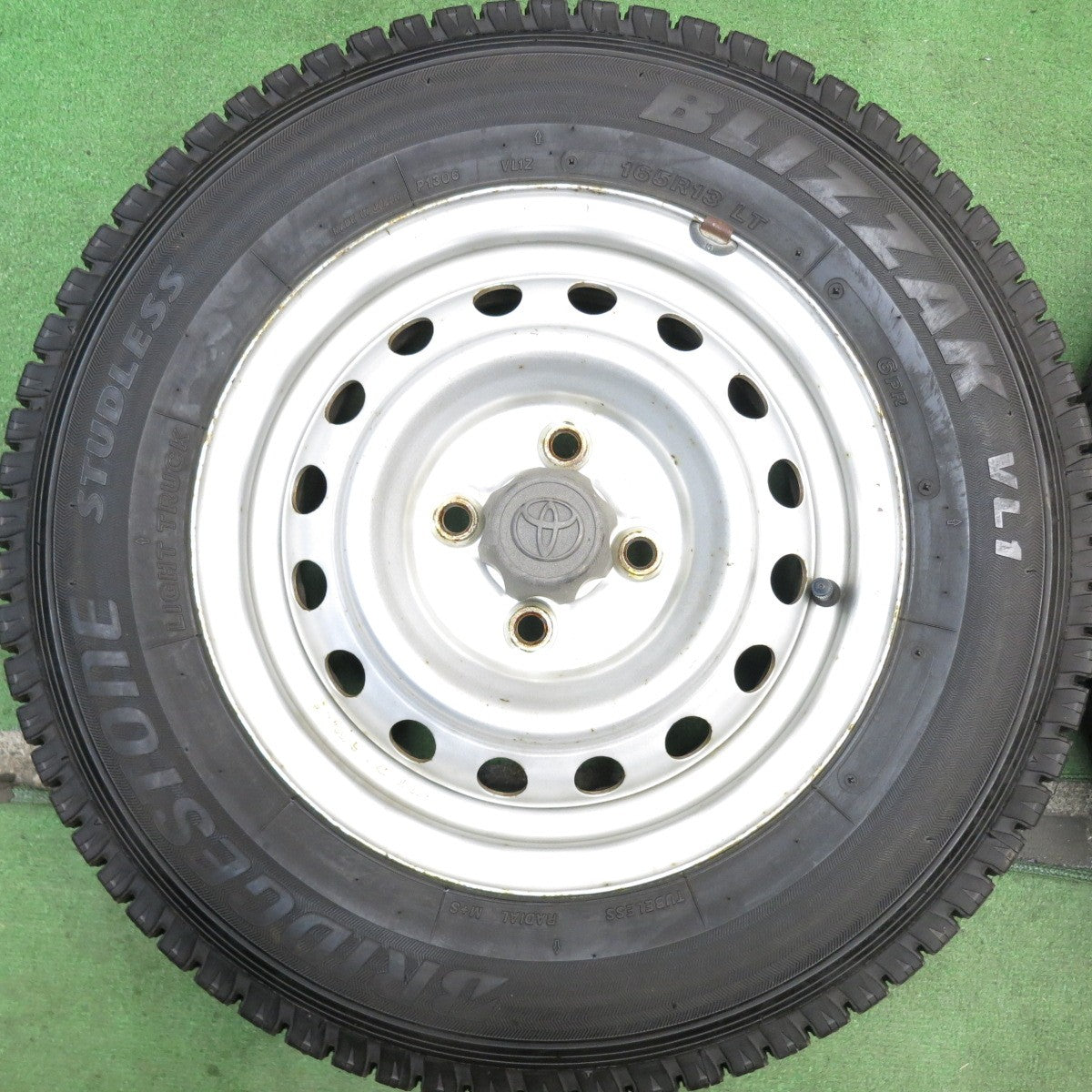 バリ溝！9.5分◎トヨタ プロボックス サクシード 等 純正 スチール 165R13 6PR スタッドレス ブリヂストン ブリザック VL1 13インチ PCD100/4H◎6073009HAス