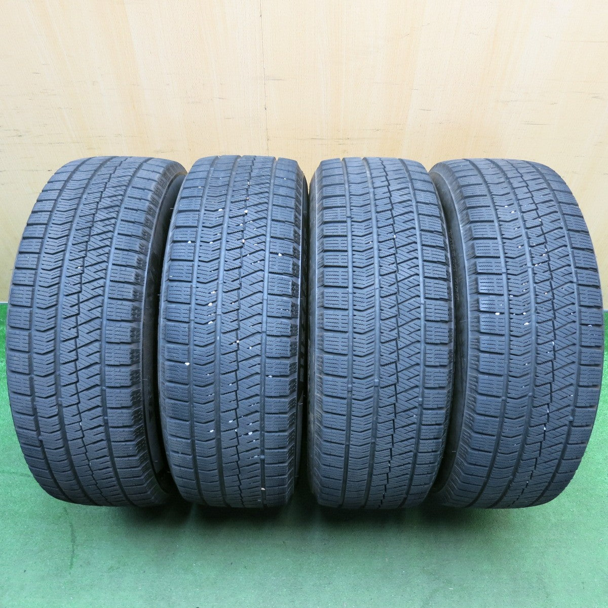 バリ溝！23年！キレイ！9分★スタッドレス 235/60R18 ブリヂストン ブリザック RFT LF SPORT 阿部商会 LFスポーツ 18インチ PCD114.3/5H★6050601HAス
