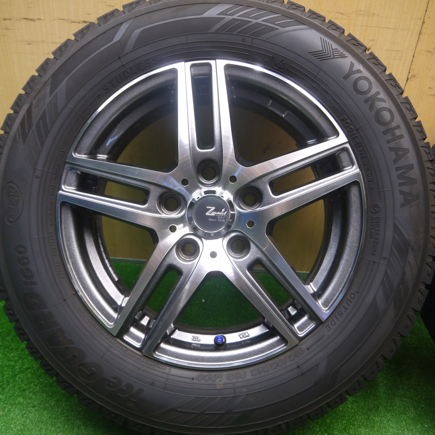 [送料無料] バリ溝！21年！キレイ！9.5分★スタッドレス 195/65R15 ヨコハマ アイスガード iG60 Zmeist VS-1 15インチ PCD114.3/5H★4102501Hス