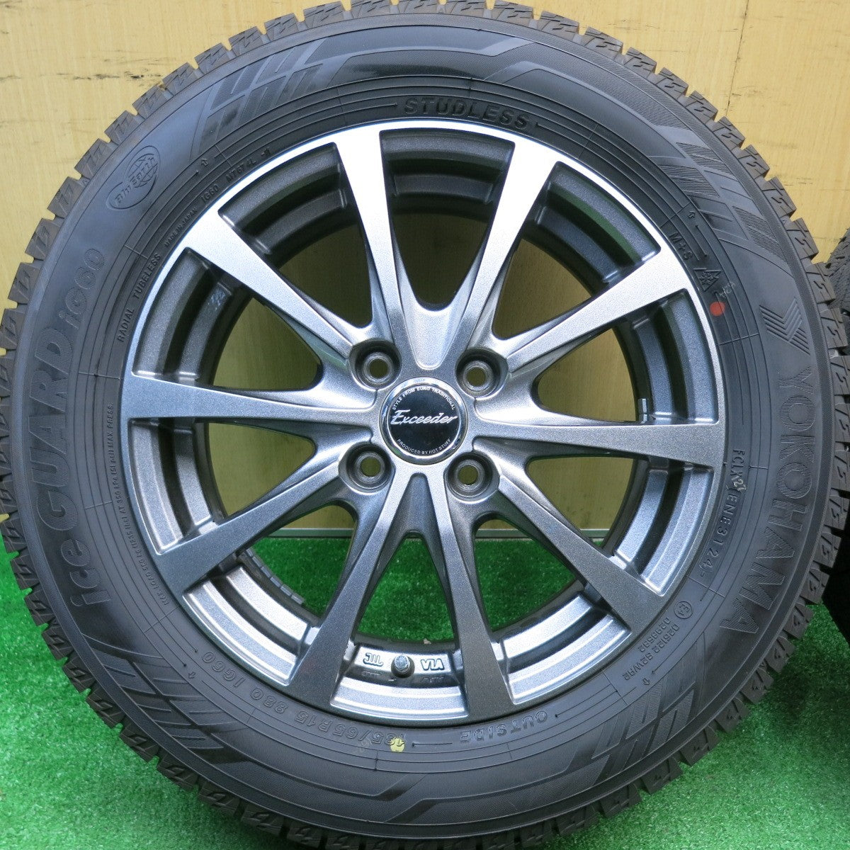 バリ溝！24年！キレイ！9.5分以上★スタッドレス 185/65R15 ヨコハマ アイスガード iG60 Exceeder エクシーダー 15インチ PCD100/4H★5113012HAス