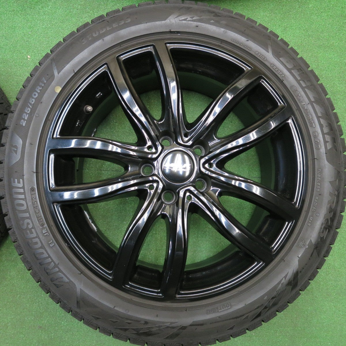 バリ溝！21年！9分★BMW 等 MAK FAHR 225/50R17 スタッドレス ブリヂストン ブリザック VRX3 ファー 17インチ PCD112/5H★5121312HAス
