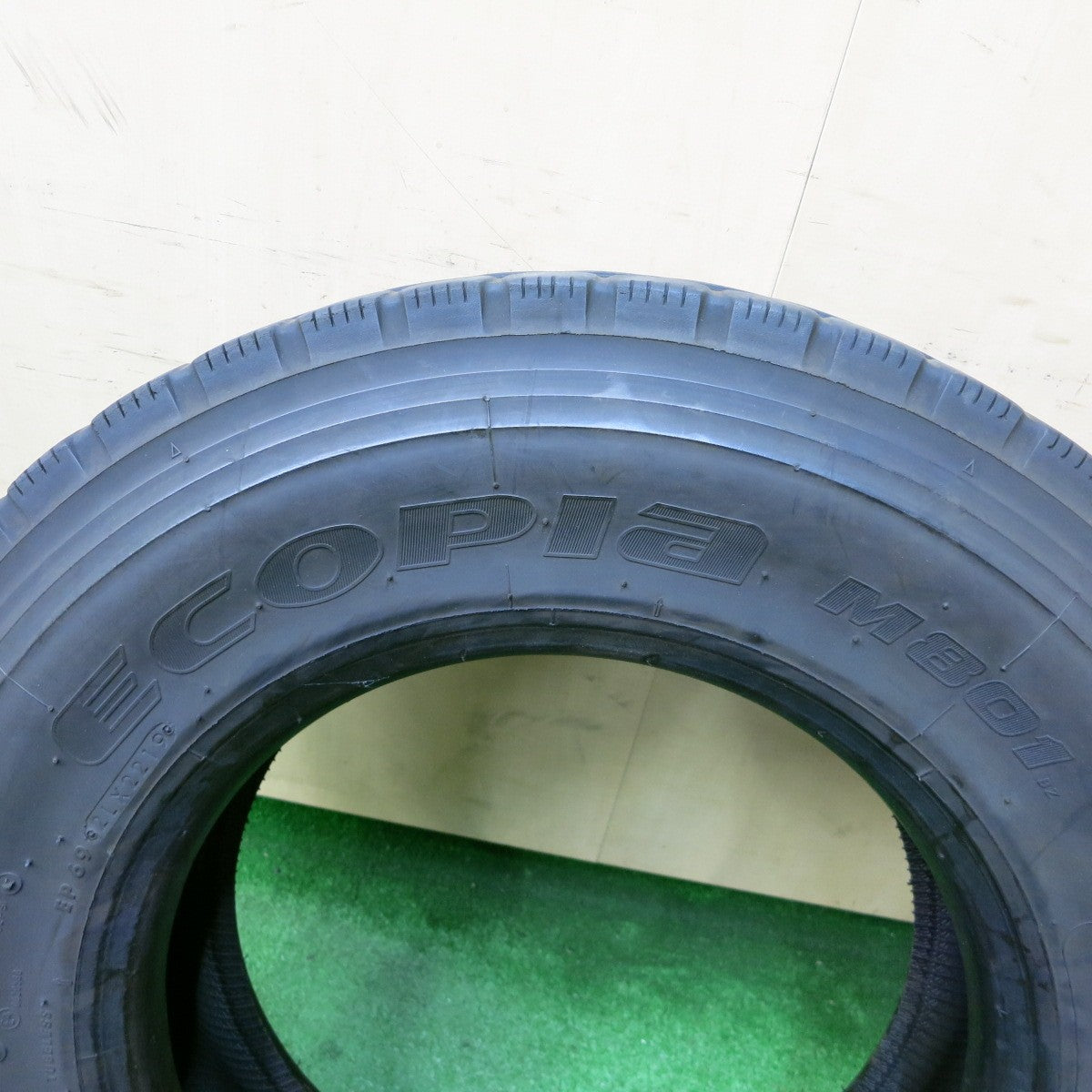 [送料無料] 1本価格★トラック タイヤ 225/80R17.5 123/122L ブリヂストン エコピア M801 ミックス オールシーズン 17.5インチ★5021001ナスタ