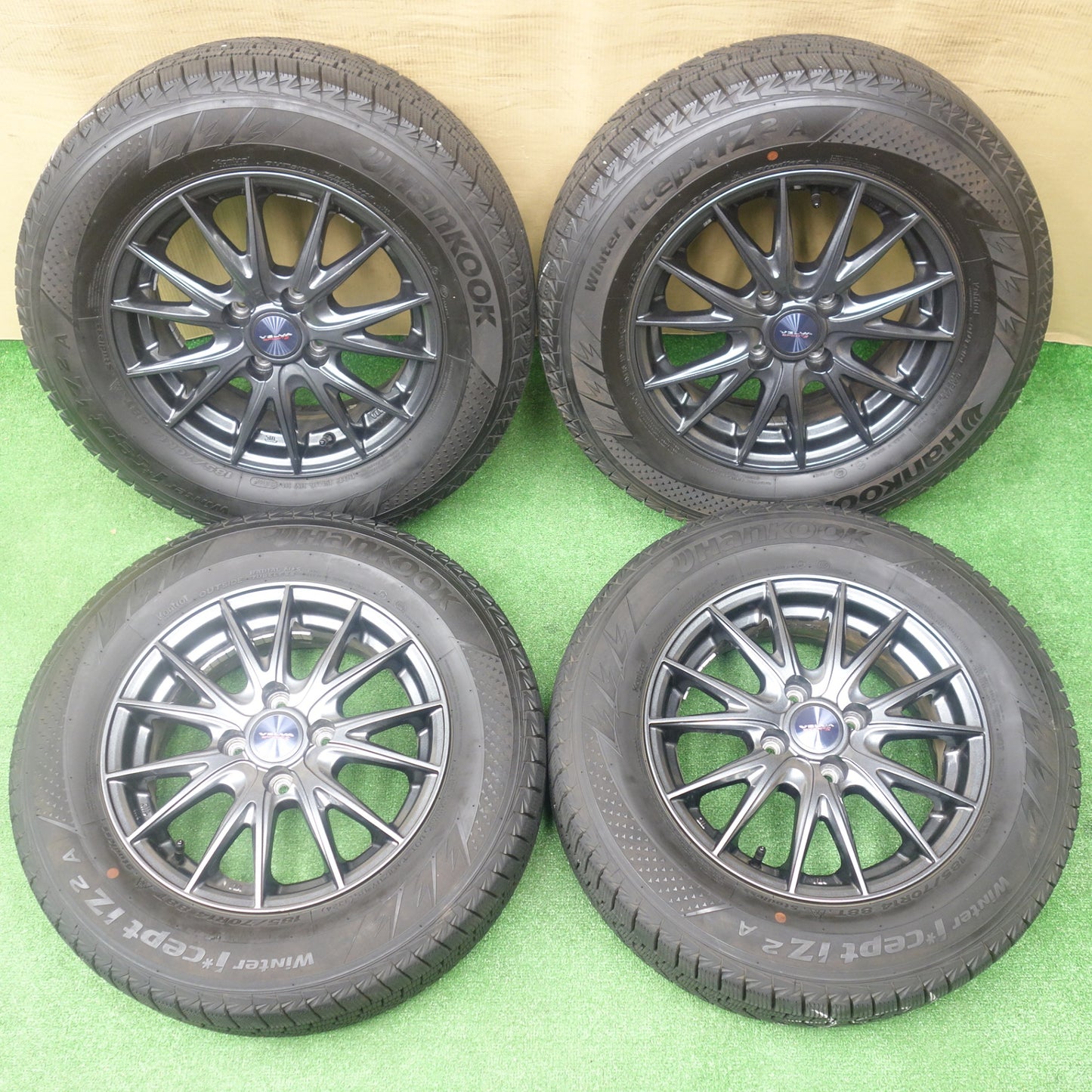バリ溝！24年！キレイ！ほぼ10分★スタッドレス 185/70R14 ハンコック ウインター アイセプト IZ2A VELVA SPORTZ ヴェルヴァ 14インチ PCD100/4H★6011802KTス