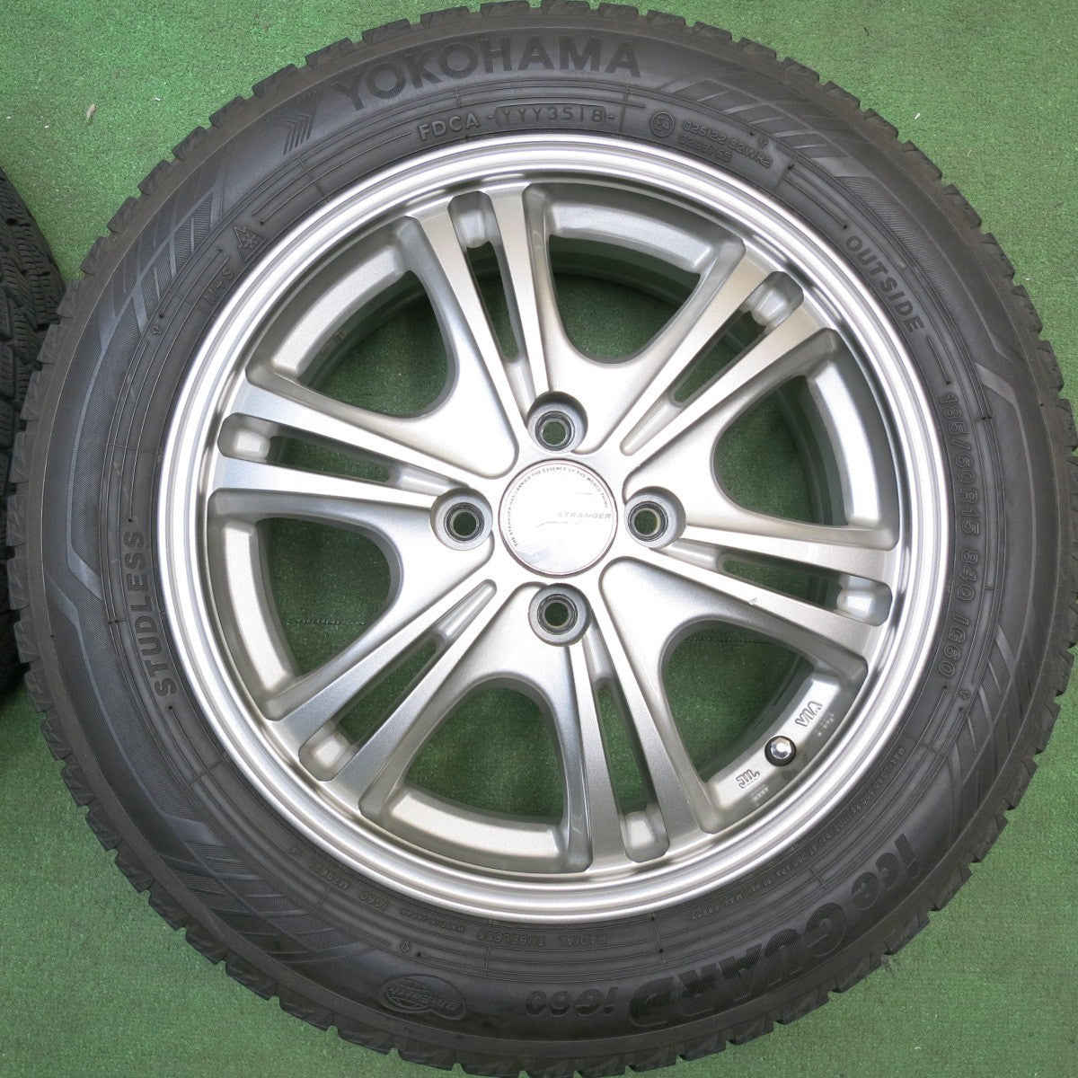 バリ溝！9分★スタッドレス 185/60R15 ヨコハマ アイスガード iG60 STRANGER ストレンジャー 15インチ PCD100/4H★6031401HAス