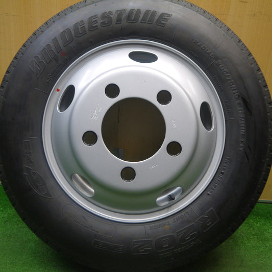 新車外し！25年！1本★トラック 205/75R16 113/111N ブリヂストン R202 TOPY スチール 116.5-8TC PCD203.2/5H★6010514Hノ