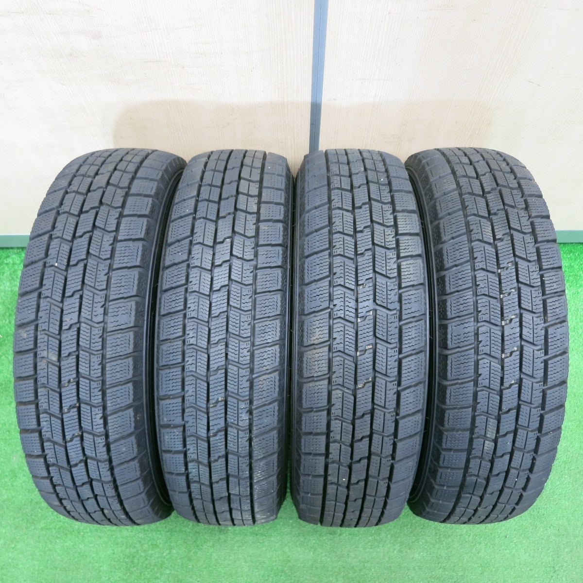 [送料無料] バリ溝！22年！キレイ！8.5分★スタッドレス 165/65R14 グッドイヤー アイスナビ7 D.O.S. DOS 14インチ 軽自動車 ハスラー 等 PCD100/4H★4121806TNス