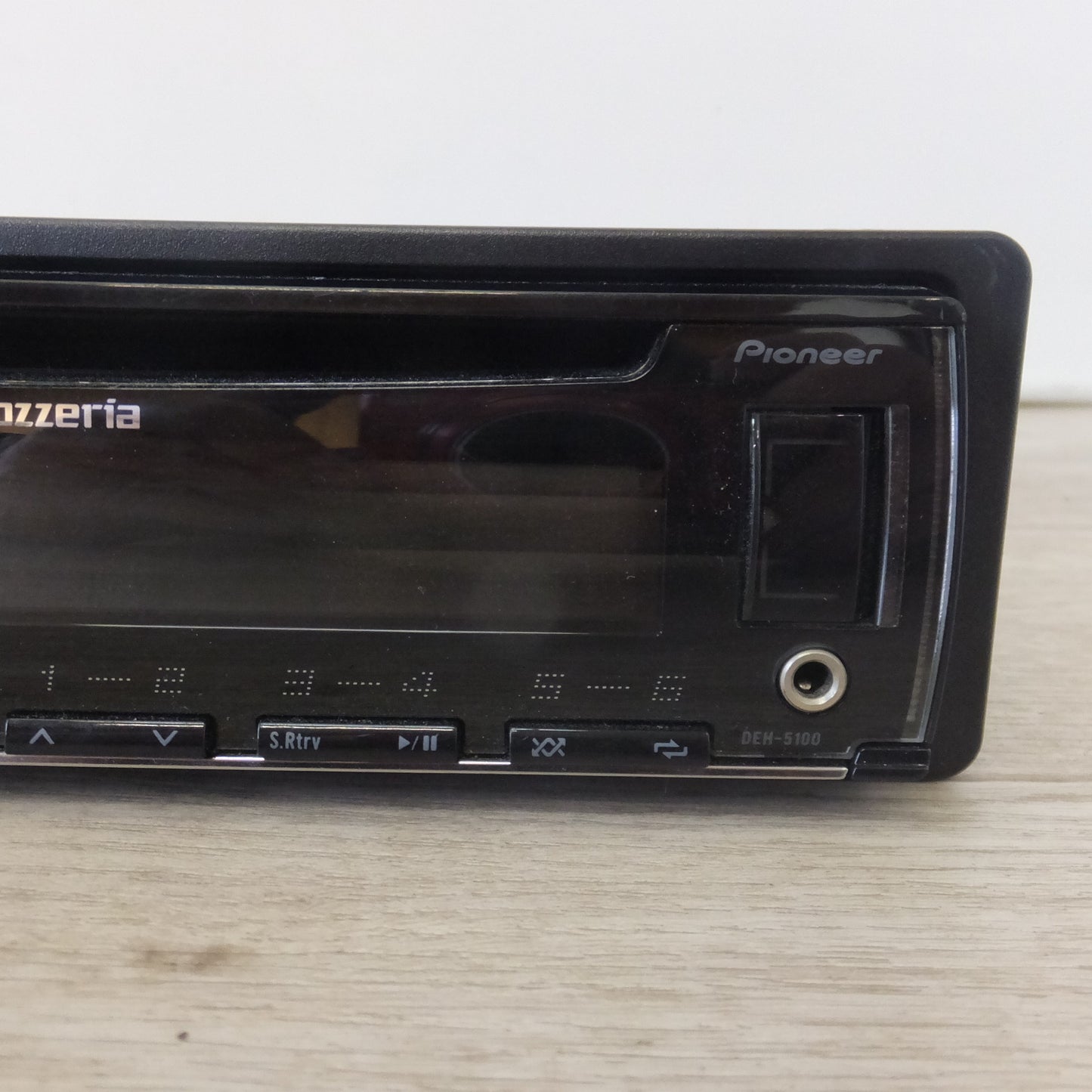 [送料無料] ★カロッツェリア carrozzeria AVメインユニット DEH-5100ZS CDプレーヤー(29)★