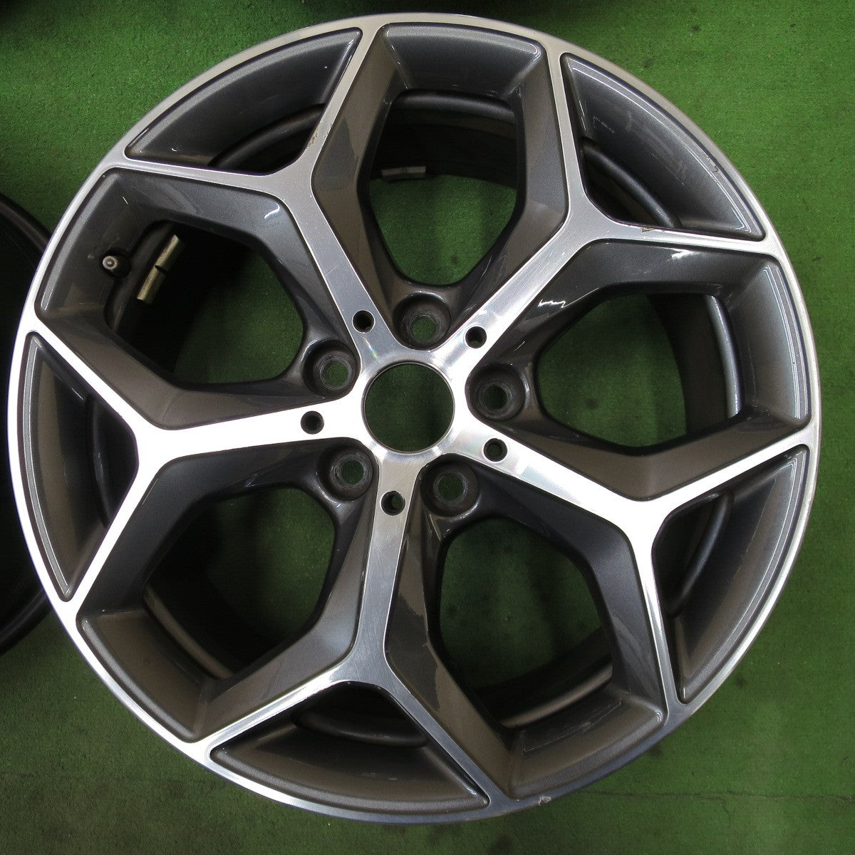 4本価格★BMW X1 F48 純正 ホイール 18インチ 7.5J×18 PCD112/5H★6031003NGホ