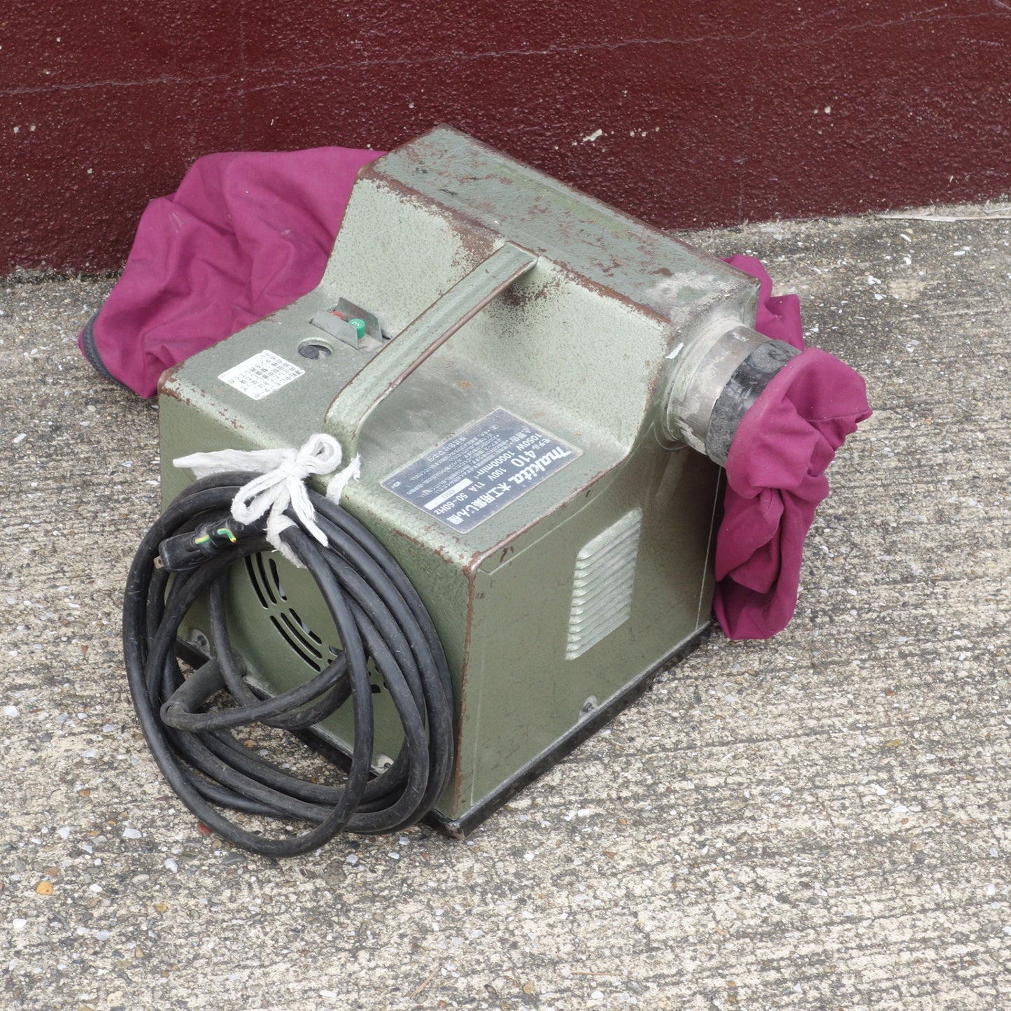 [送料無料] ◆マキタ 木工用 集じん機 100V 容量 200Lモデル 410 集じん袋 ホース付き ブロワ 電動 工具◆