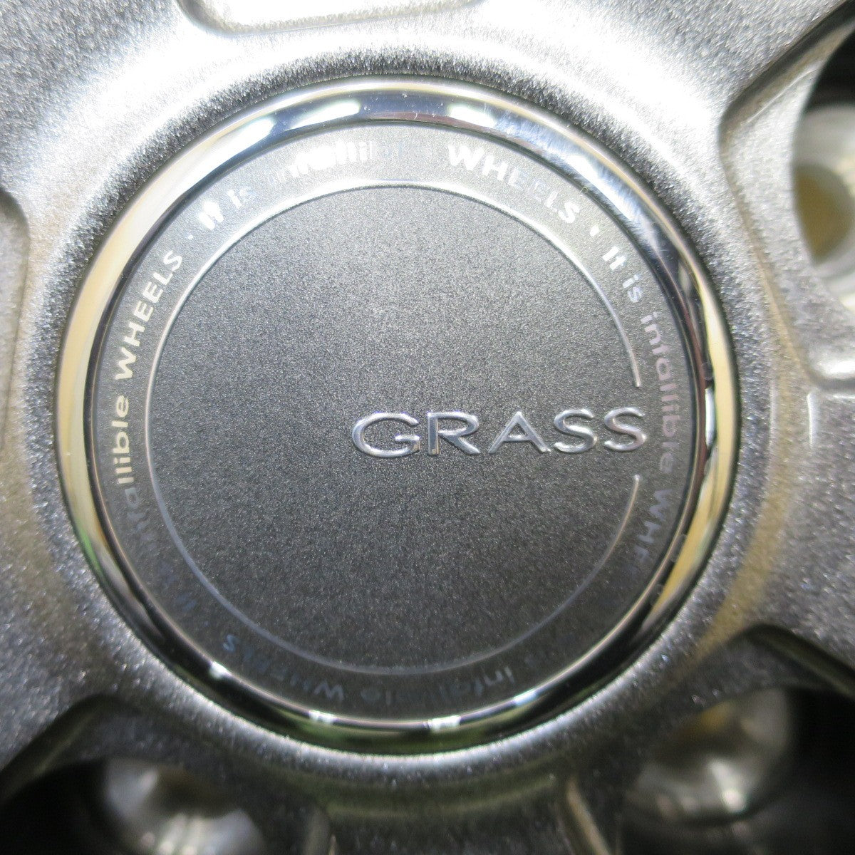バリ溝！24年！キレイ！9.5分◎スタッドレス 205/60R16 ヨコハマ アイスガード iG70 GRASS グラス 16インチ PCD114.3/5H◎6090905NGス
