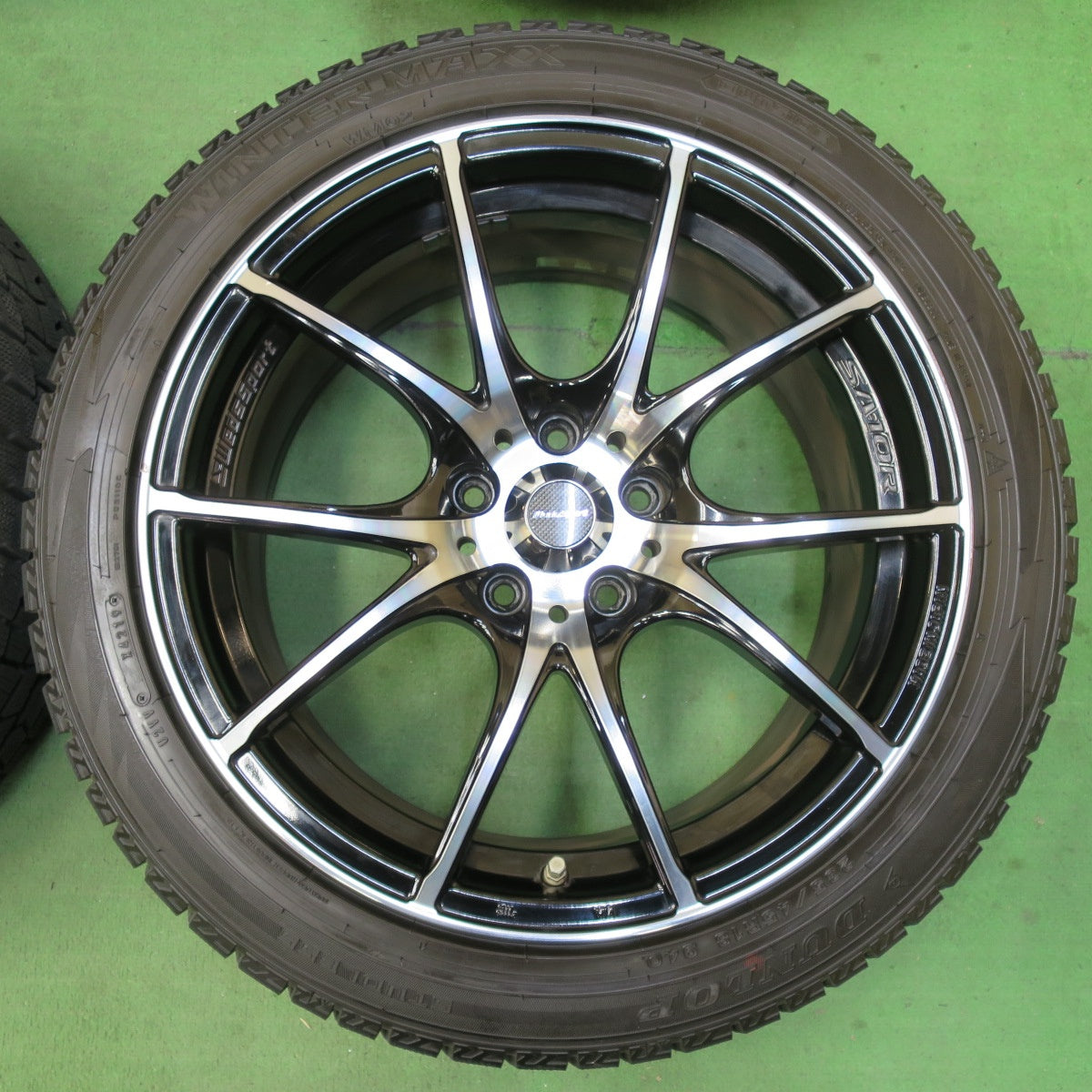 [送料無料] センサー付！バリ溝！9分★レクサス 等 WedsSport SA-10R 235/45R18 スタッドレス ダンロップ ウインターマックス WM02 18インチ PCD114.3/5H★5032101イス