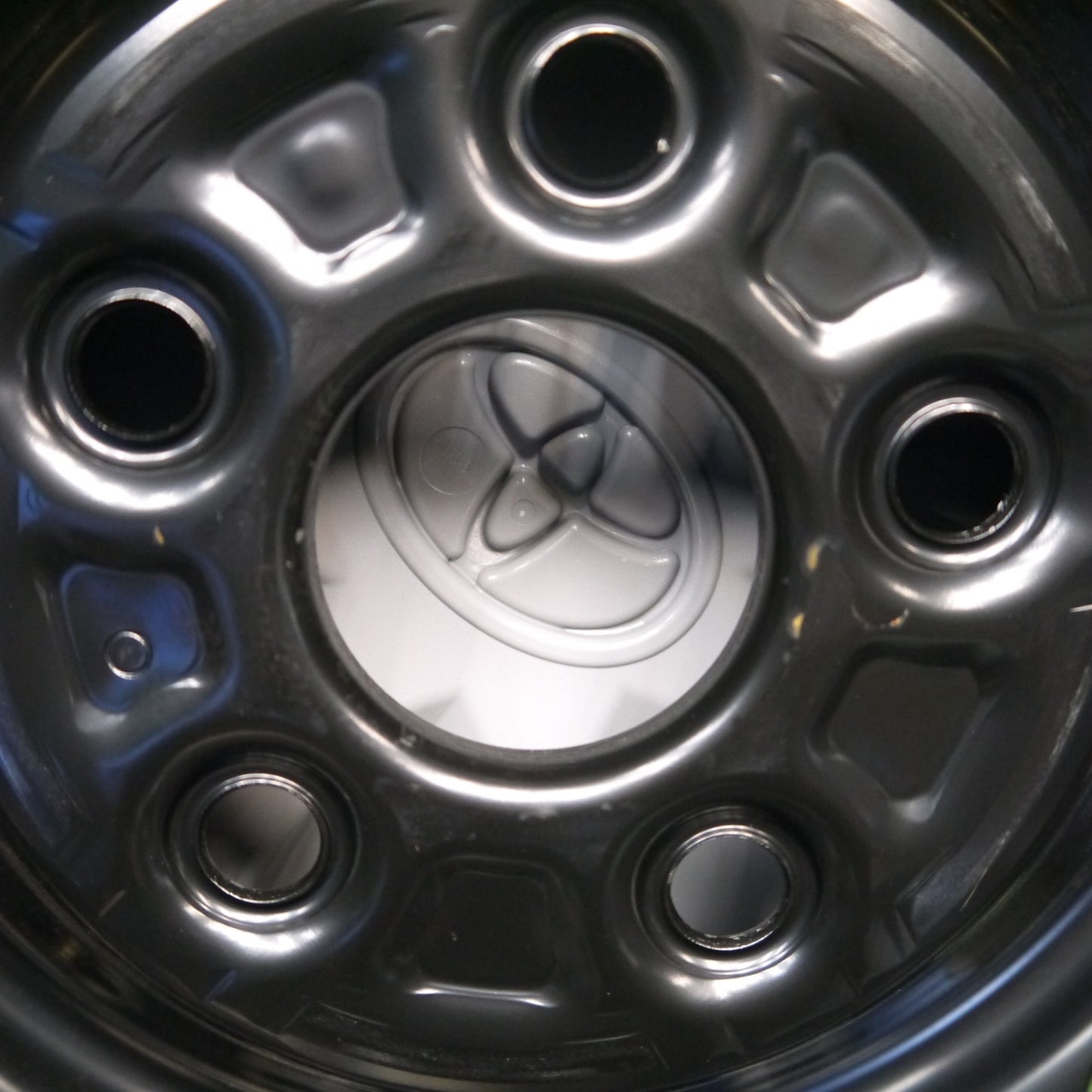 新車外し★トヨタ カローラツーリング 純正 スチール ホイール 15インチ 15×6J PCD100/5H★6051903Hホ