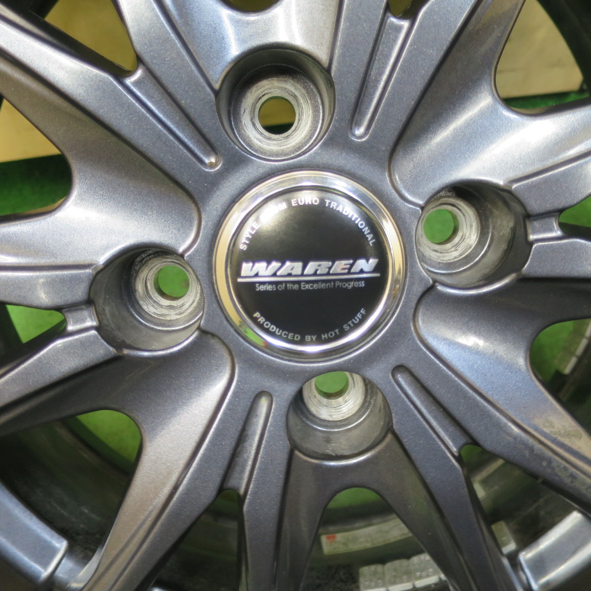 バリ溝！22年！キレイ！ほぼ10分★スタッドレス 185/70R14 ダンロップ ウインターマックス WM02 WAREN ヴァーレン 14インチ PCD100/4H★5112808TTス