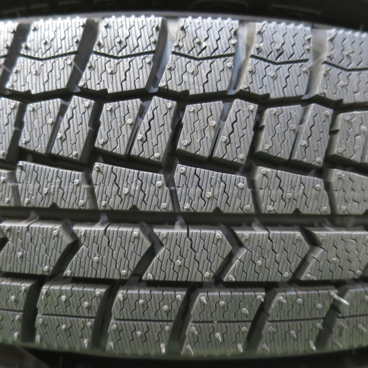 ほぼ未使用！23年！キレイ★スタッドレス 155/80R13 ダンロップ ウインターマックス WM02 スチール ホイール 13インチ PCD100/4H★5100707イス