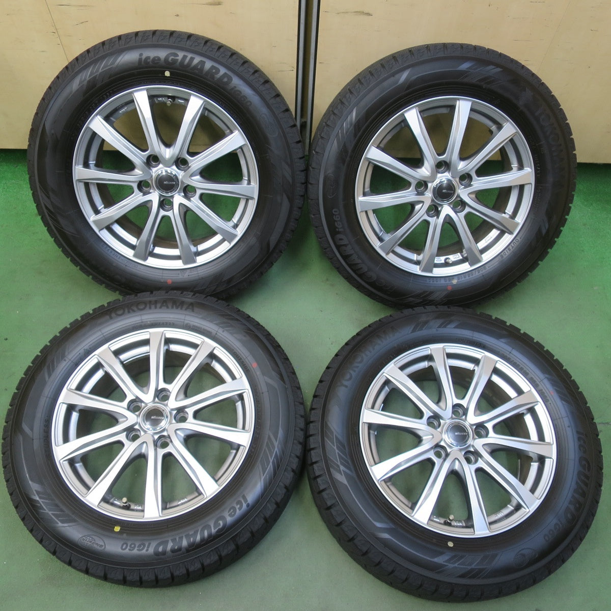 ほぼ未使用！23年！キレイ◎スタッドレス 205/65R16 ヨコハマ アイスガード iG60 MiLLOUS XV ミルアス 16インチ PCD114.3/5H◎6100804イス