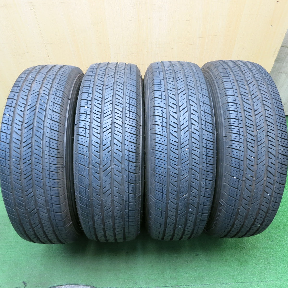 バリ溝！23年！キレイ！ほぼ10分★ジープ ラングラー アンリミテッド サハラ 純正 255/70R18 ブリヂストン デューラー H/T 685 18インチ PCD127/5H★5051101HAノ