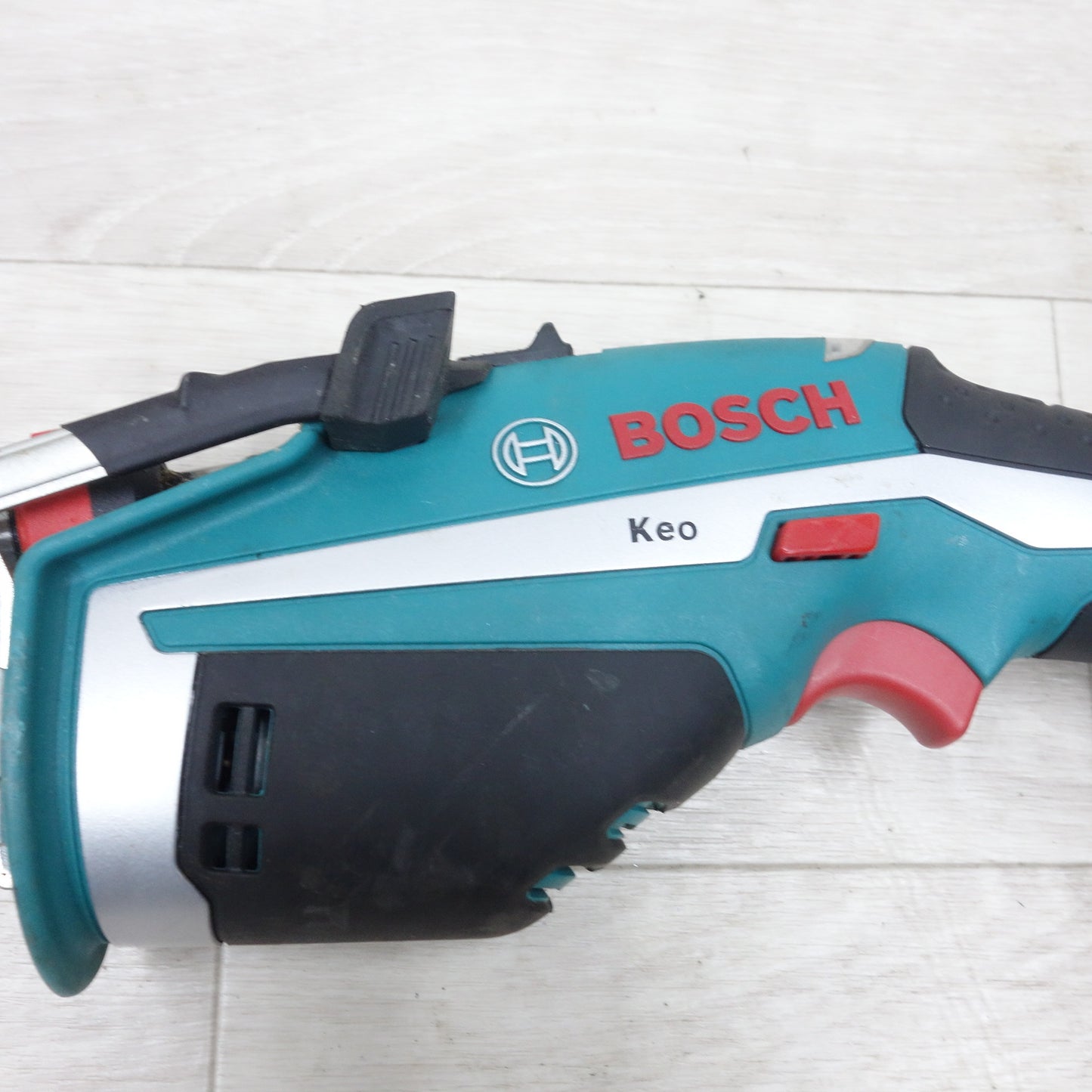 [送料無料] ◆BOSCH ボッシュ コードレス のこぎり ガーデンソー keo 電動 工具 切断機 ノコギリ ガーデンツール◆