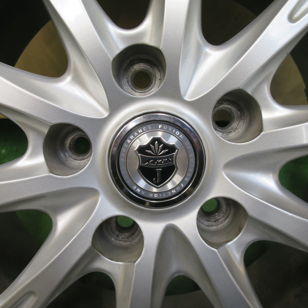 バリ溝！キレイ！9.5分★スタッドレス 205/55R16 ダンロップ ウインターマックス WM02 JOKER ジョーカー 16インチ PCD114.3/5H★5122603TTス