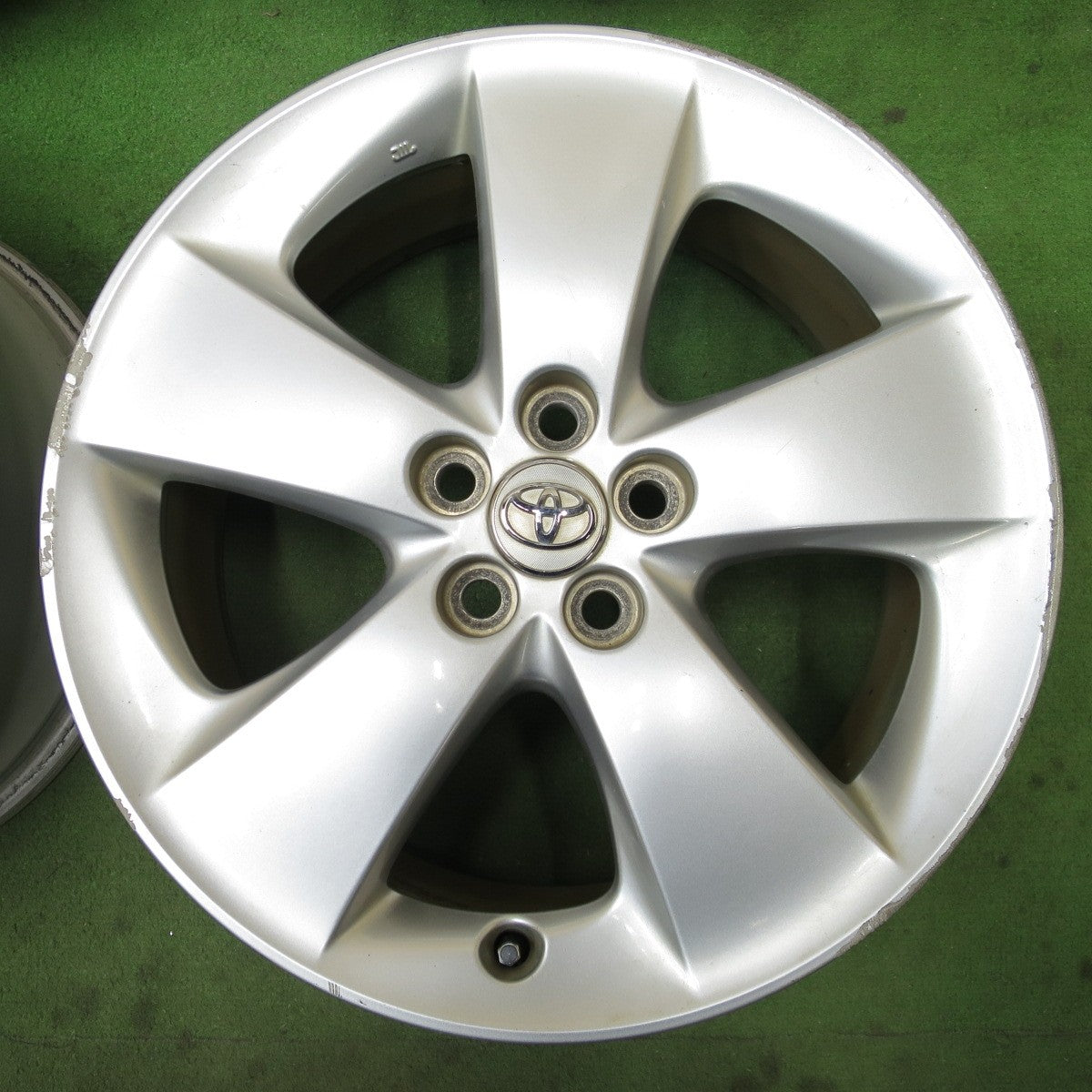4本価格★トヨタ 30系 プリウス S G ツーリング 純正 ホイール 17インチ 17×7J PCD100/5H★6031402NGホ