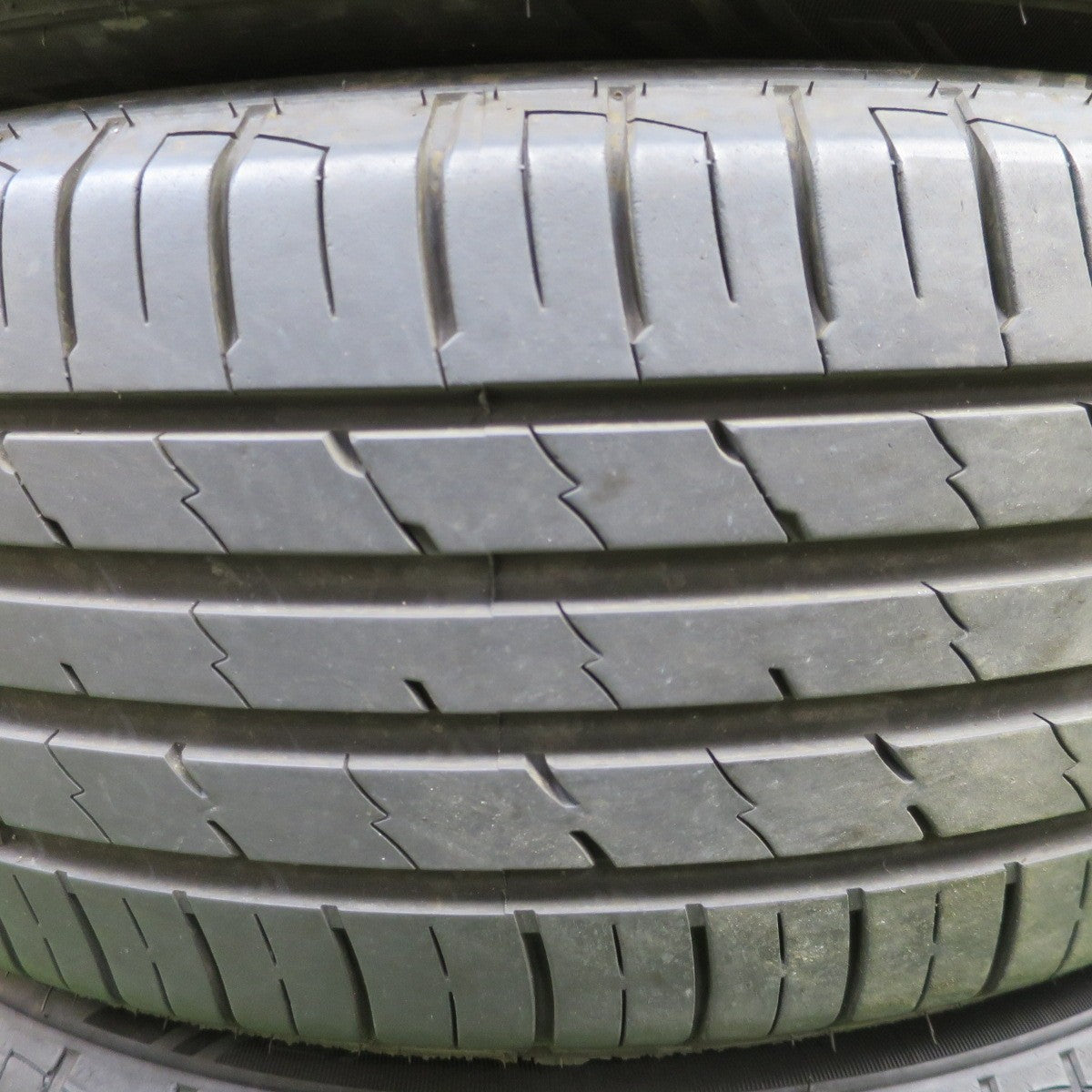 バリ溝！23年！9分★215/60R17 ミネルバ ECOSPEED2 SUV タイヤ 17インチ アルファード エスティマ オデッセイ エクストレイル 等★6051904NGノタ