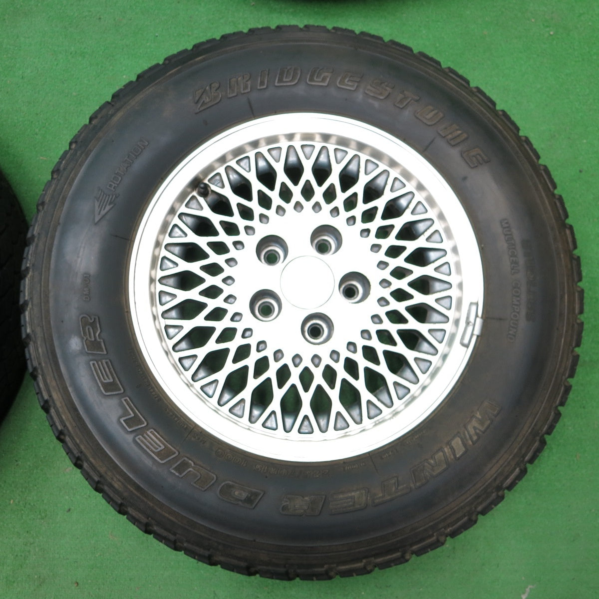 *送料無料* 4本価格★JEEP ジープ チェロキー 純正 225/70R15 スタッドレス ブリヂストン ウインター デューラー DM-01 PCD114.3/5H★4052901ナス
