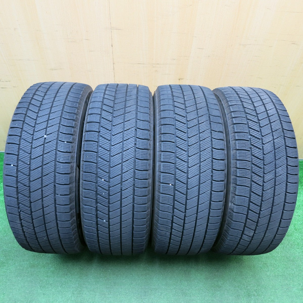 バリ溝！22年！9.5分★トヨタ 70系 カムリ 純正 215/55R17 スタッドレス ブリヂストン ブリザック VRX3 17インチ PCD114.3/5H★5121811HAス