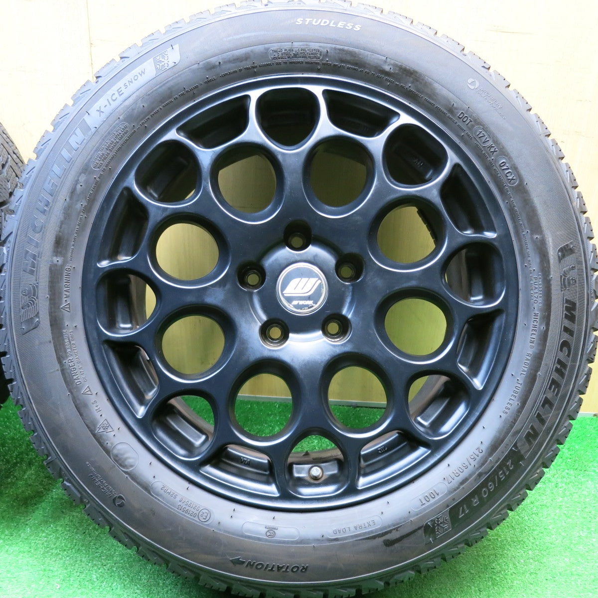 超バリ溝！24年！キレイ！ほぼ10分★WORK WIL 02D 215/60R17 スタッドレス ミシュラン X-ICE SNOW WIL-02D ワーク 17インチ PCD114.3/5H★5122506HAス