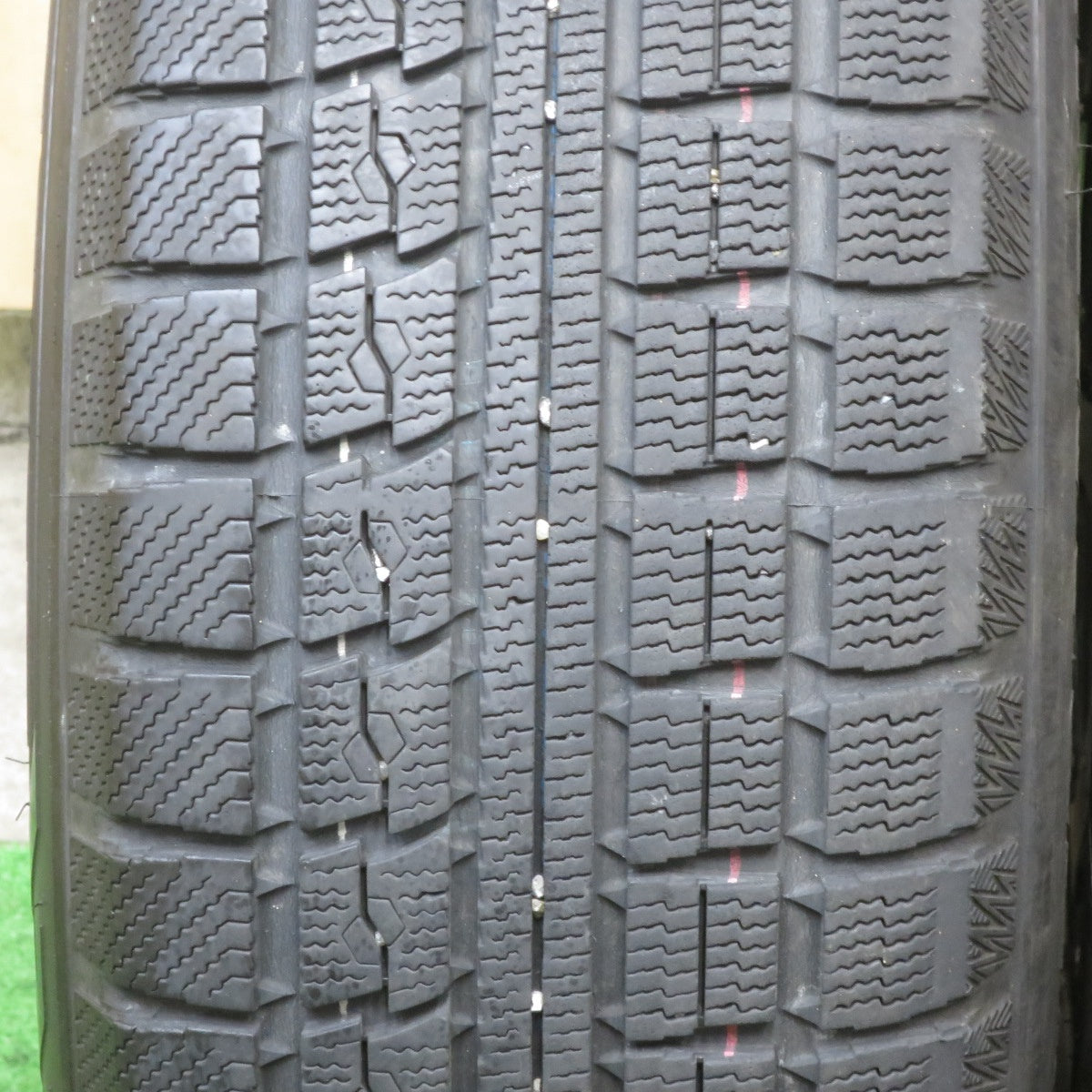 バリ溝！9分★XTREME-J 215/70R16 スタッドレス トーヨー ウインター トランパス MK4α 16インチ エクストリームJ PCD114.3/5H★5111102TTス