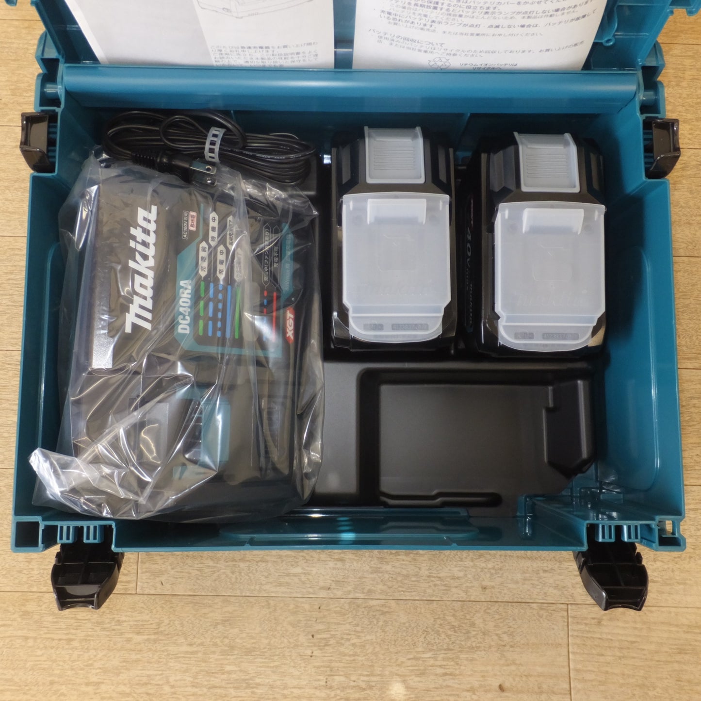 [送料無料] 未使用★マキタ makita パワーソースキット XGT9 A-74843　急速充電器 DC40RA　バッテリ BL4080F 2個　セット★
