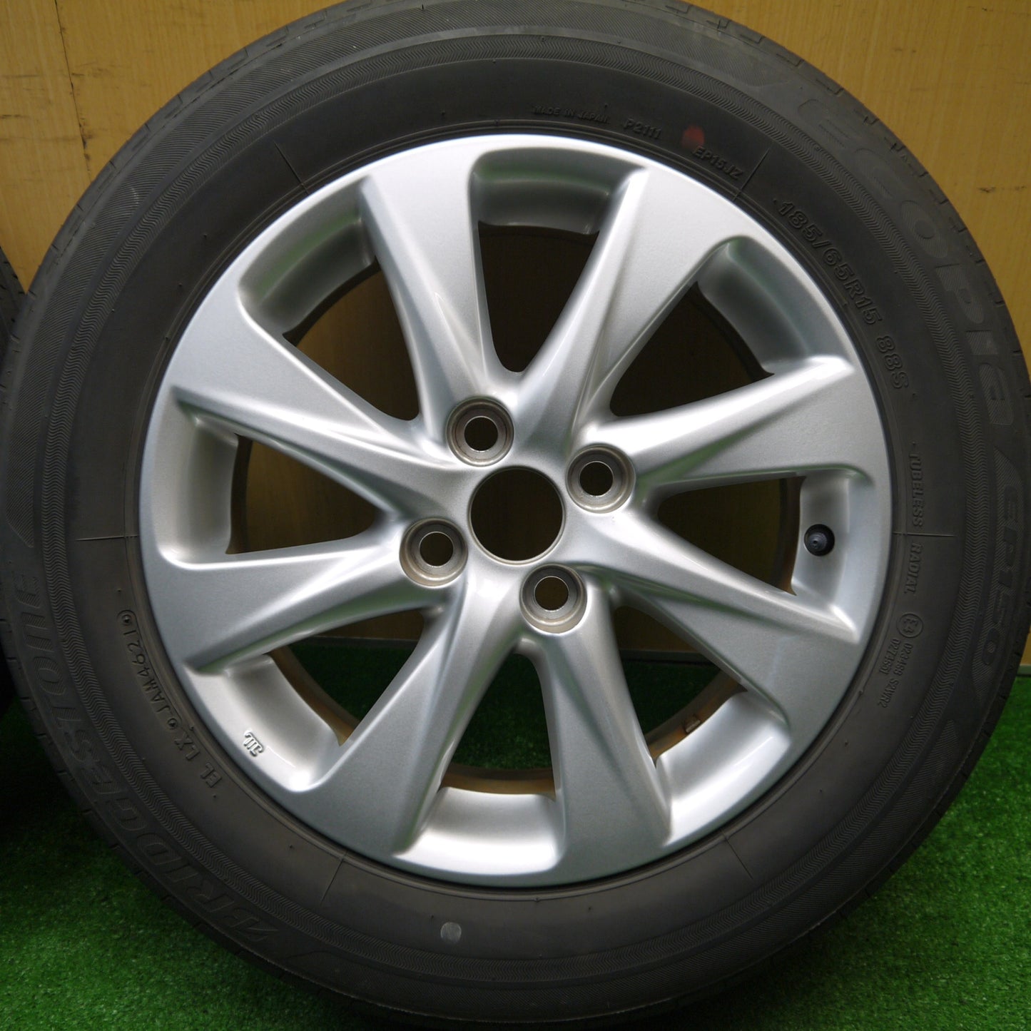 キレイ！21年★トヨタ アクア 純正 185/65R15 ブリヂストン エコピア EP150 15インチ PCD100/4H★5110703Hノ