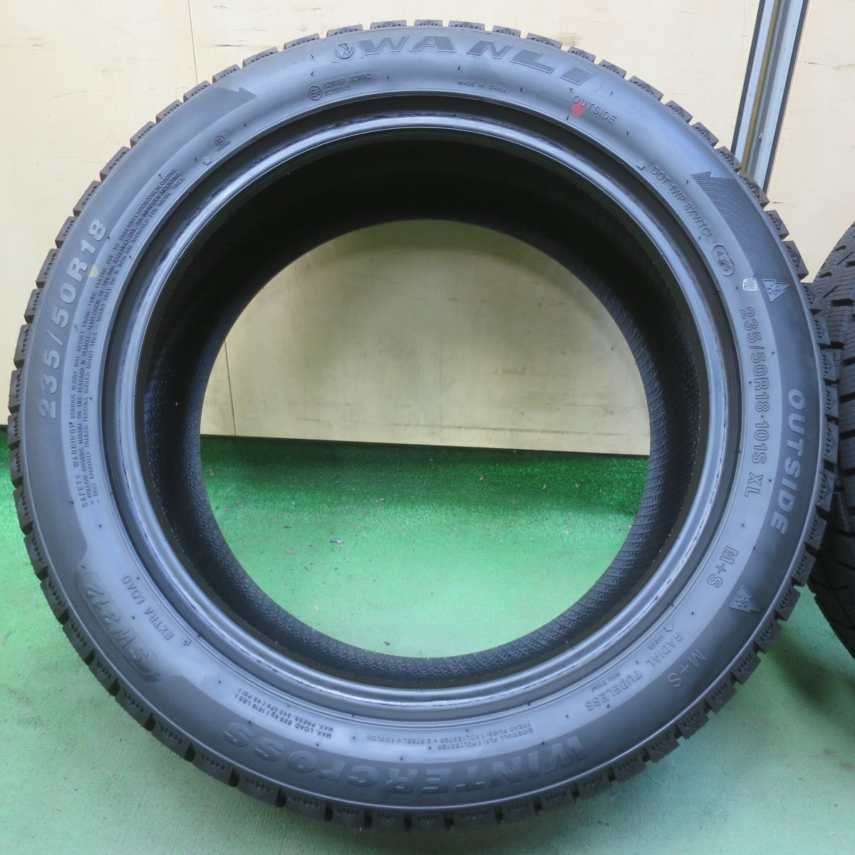 ほぼ未使用！25年◎スタッドレス 235/50R18 ワンリ WINTERCross SW312 タイヤ 18インチ アルファード ヴェルファイア 等◎6092901イスタ