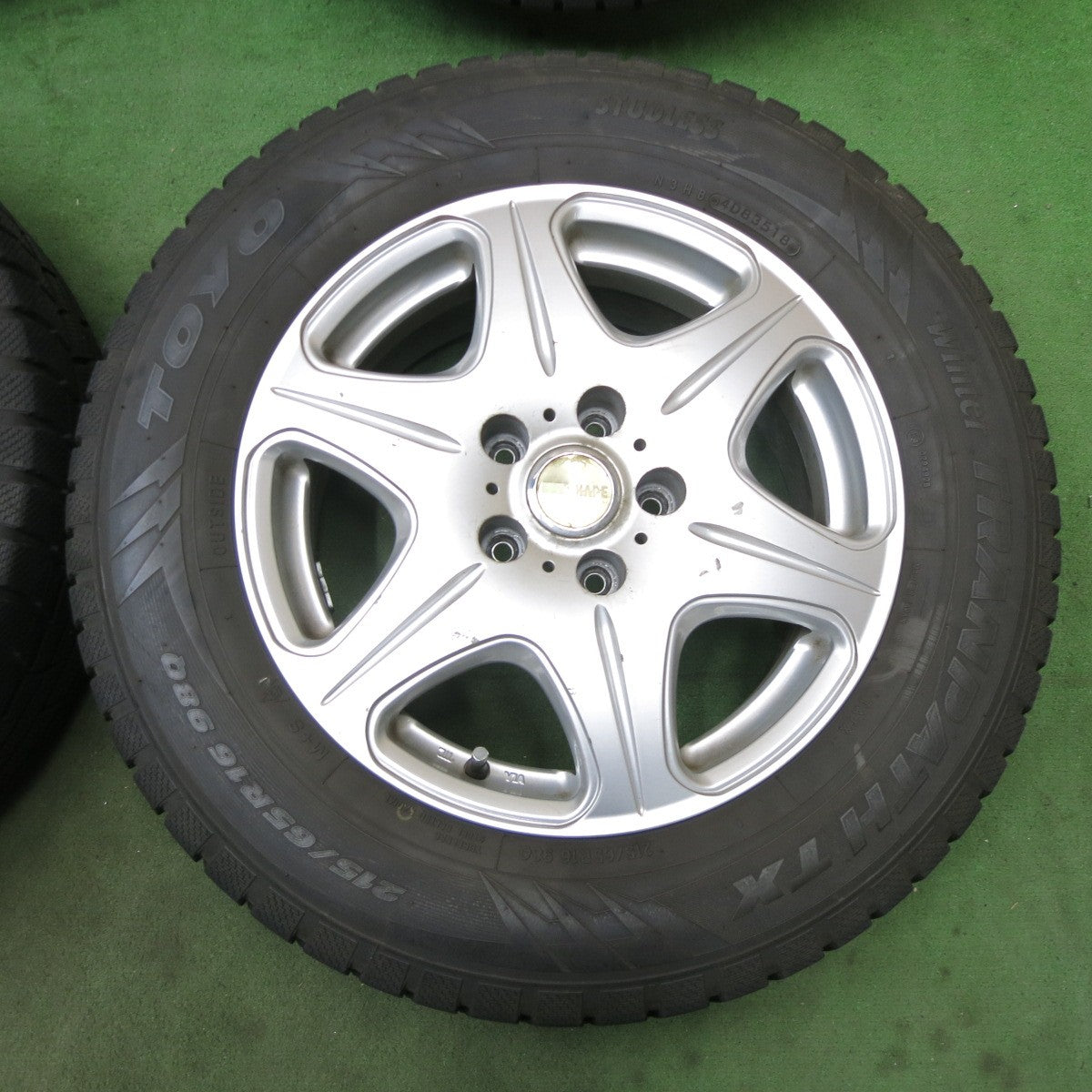 バリ溝！8.5分★スタッドレス 215/65R16 トーヨー ウインター トランパス TX SHAPE 社外 アルミ 16インチ PCD114.3/5H★6012602ナス