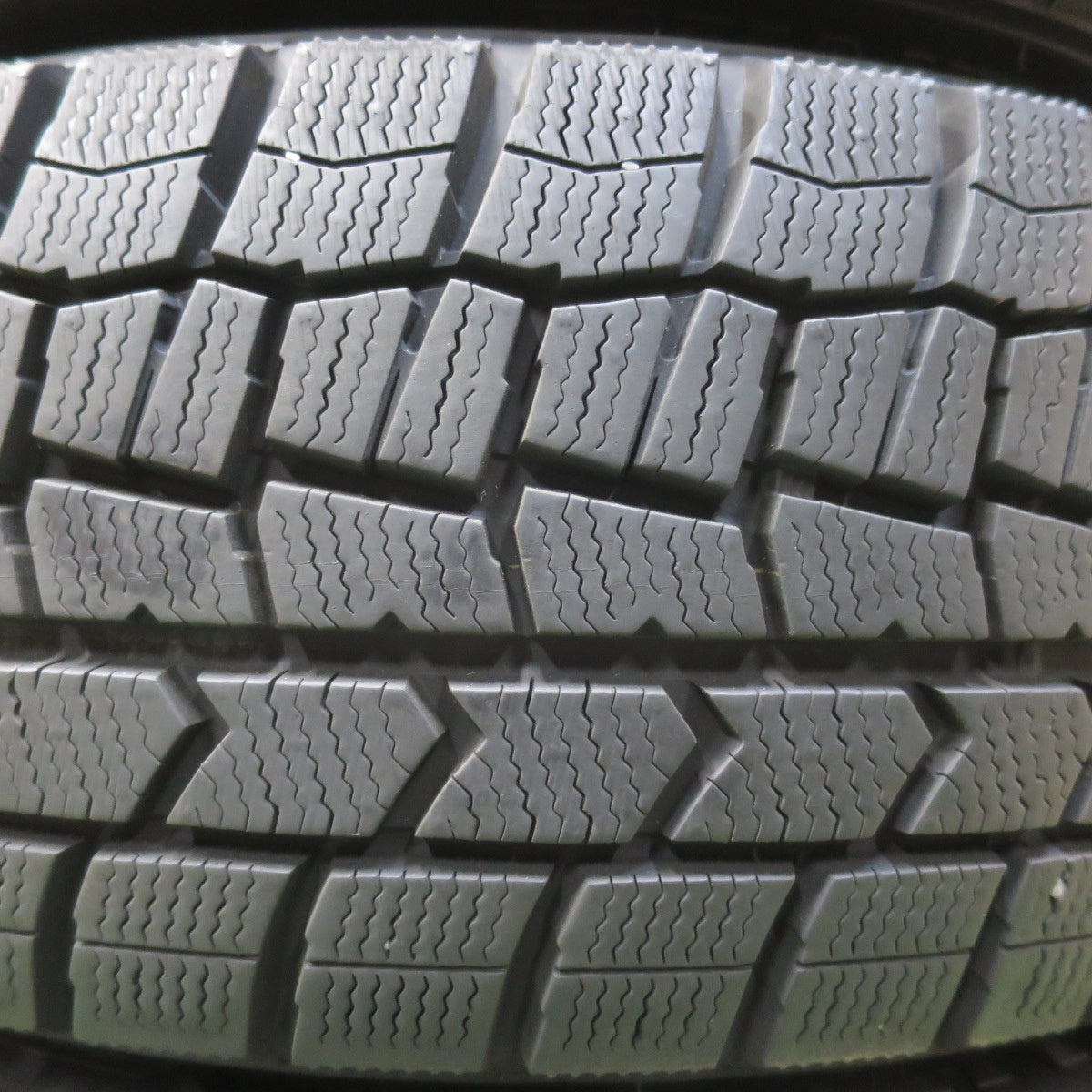 バリ溝！23年！9.5分以上★プリウス 等 195/65R15 スタッドレス ダンロップ ウインターマックス WM02 AZ SPORTS AZスポーツ 15インチ PCD100/5H★5123014イス