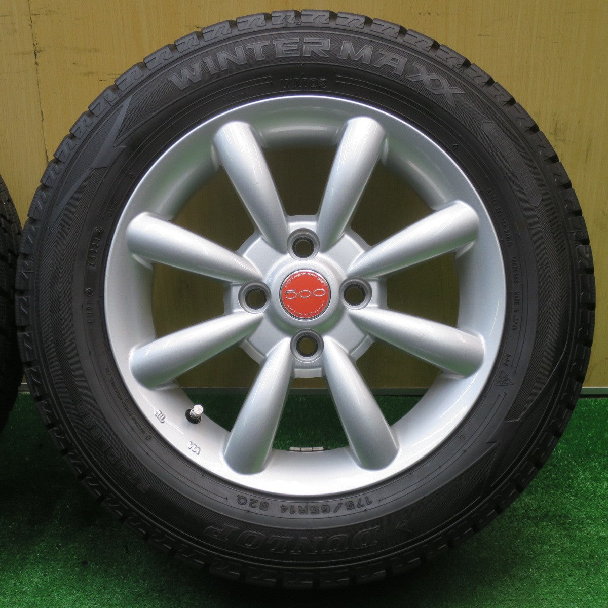 バリ溝！21年！キレイ！9.5分★FIAT フィアット 500 AGA 500 175/65R14 スタッドレス ダンロップ ウインターマックス WM02 14インチ PCD98/4H★5110406NJス