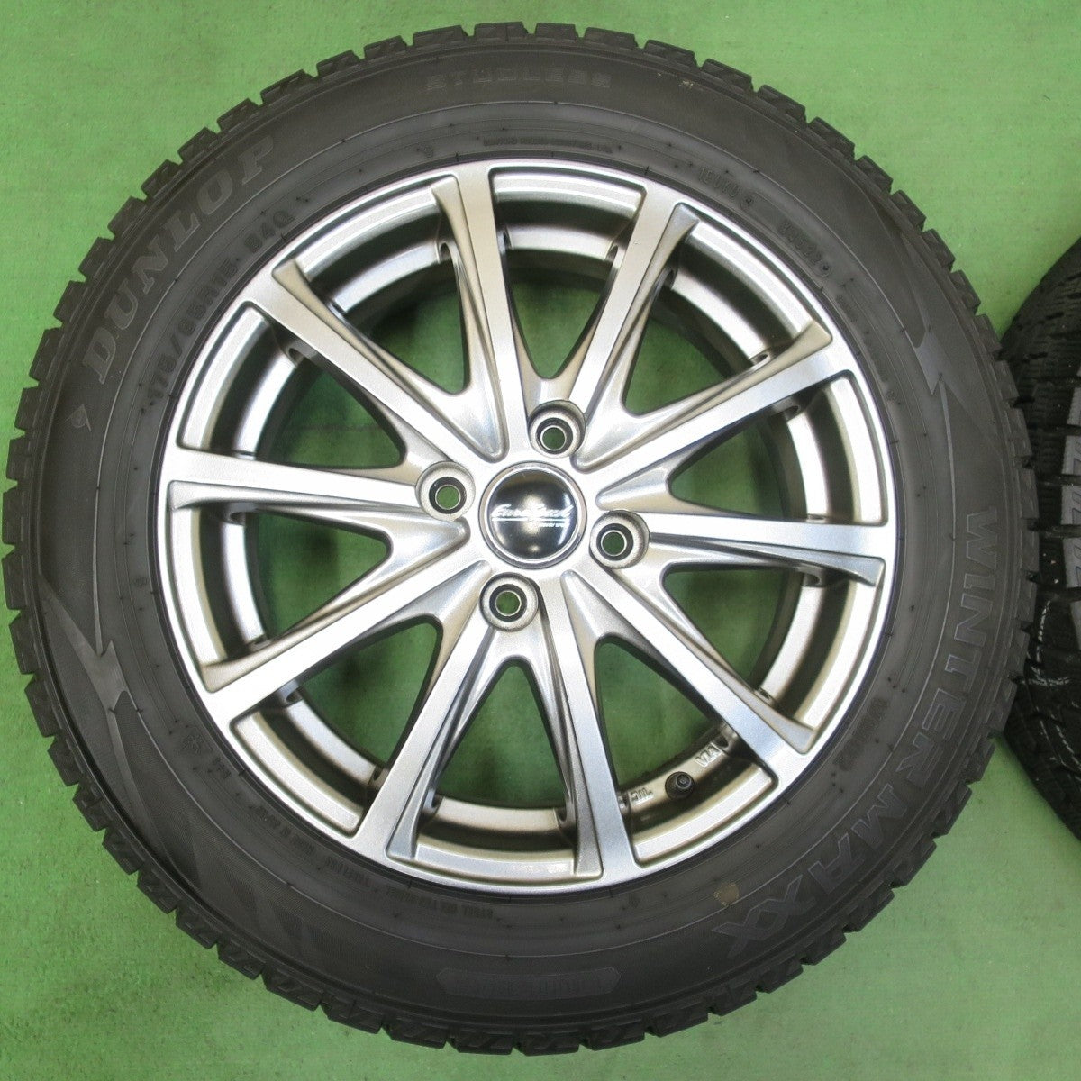 バリ溝！22年！キレイ！9.5分★スタッドレス 175/65R15 ダンロップ ウインターマックス WM02 EuroSpeed MANARAY SPORT ユーロスピード 15インチ PCD100/4H★5032204イス