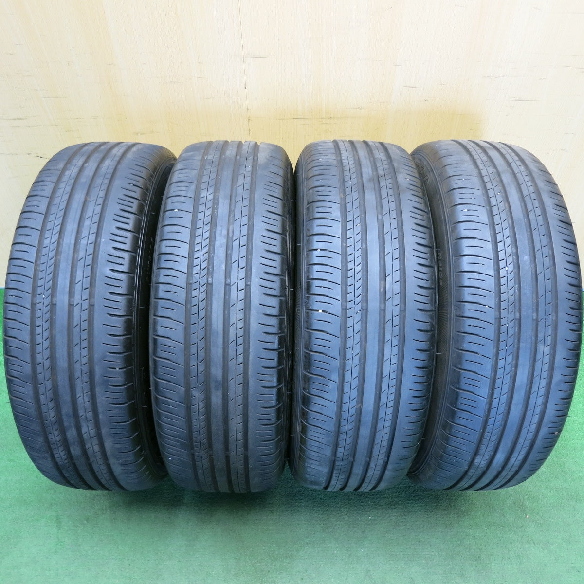 バリ溝！24年！キレイ！9分★トヨタ 80系 ハリアー Gグレード 純正 225/60R18 ダンロップ グラントレック PT30 18インチ PCD114.3/5H★6051409HAノ